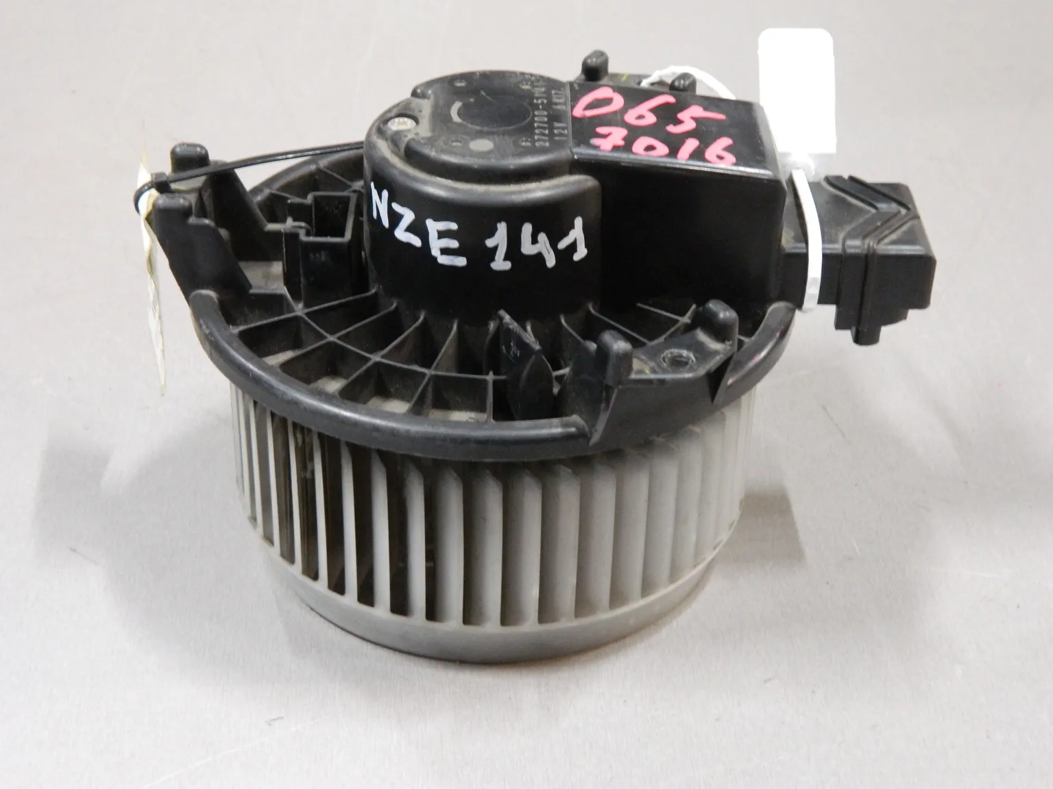 Мотор печки TOYOTA COROLLA FIELDER NZE141 (Контрактный) 68000487