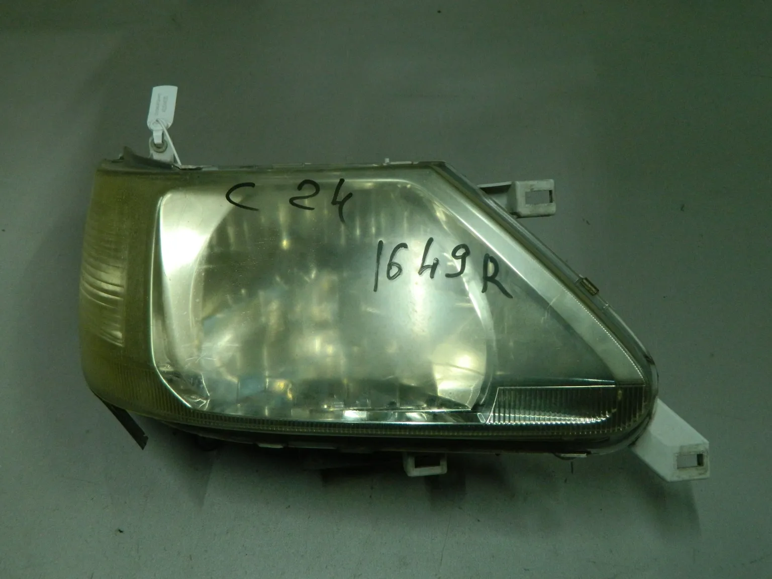 Фара NISSAN SERENA C24 Перед Прав 1649 (Контрактный) 03344035