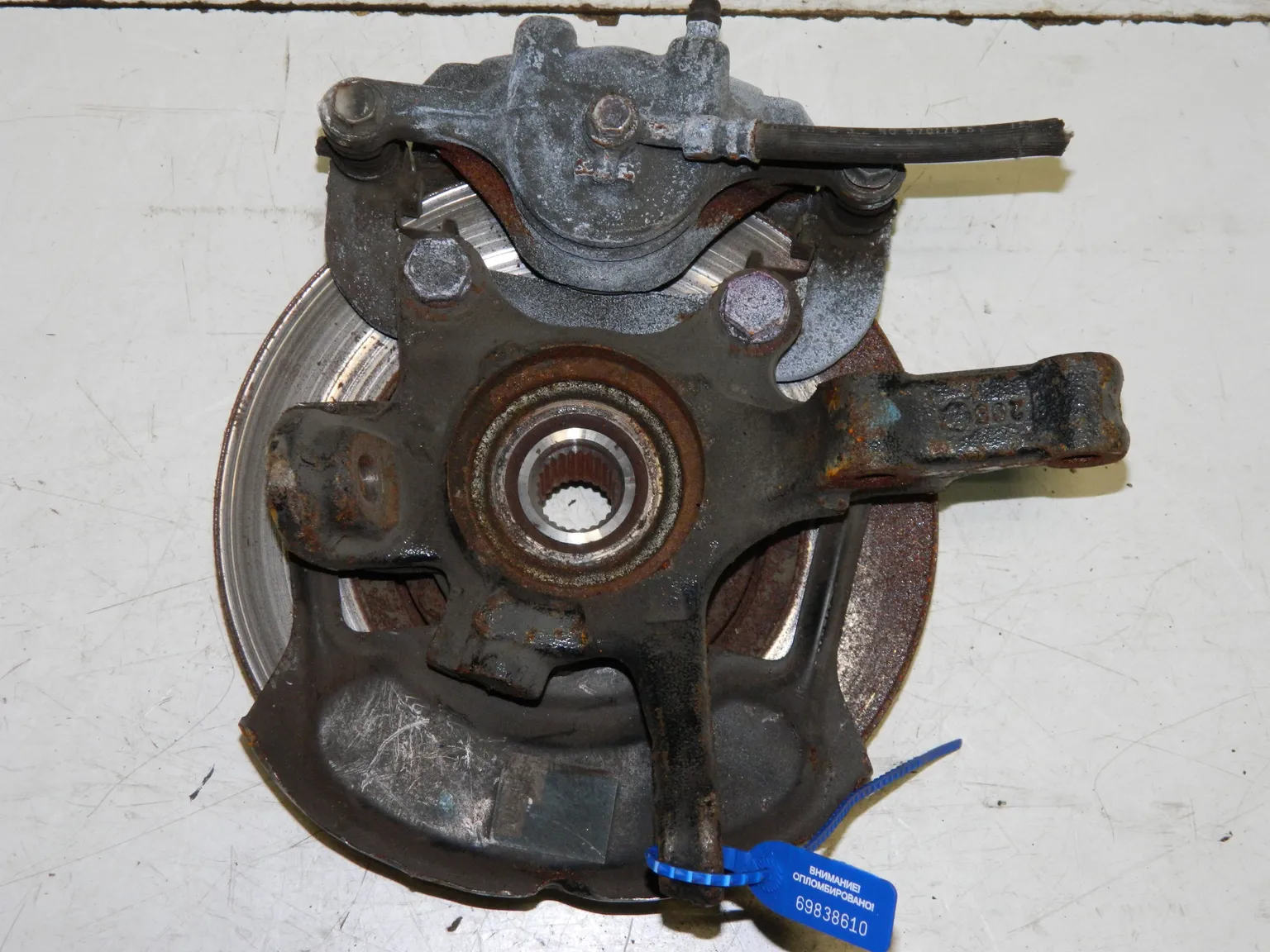 Ступица NISSAN AD VY11 Перед Прав (Контрактный) 69838610