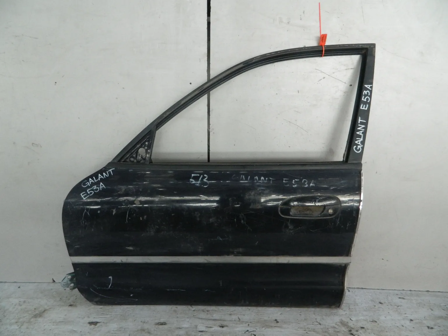 Дверь MITSUBISHI GALANT E53A Перед Лев (Контрактный) 72355422