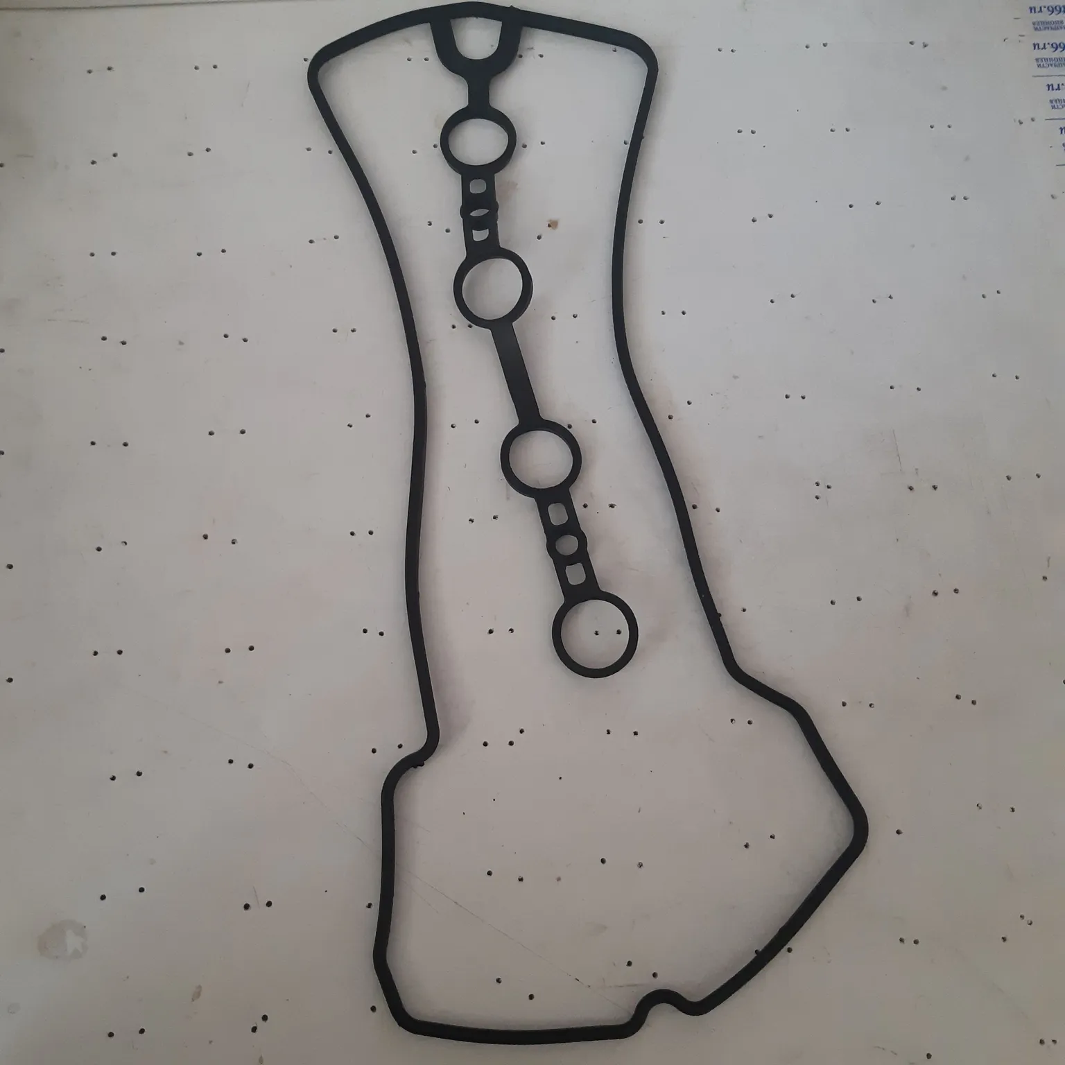 Прокладка крышки клапанов GENERAL PARTS 1121321020 TOYOTA COROLLA, VITZ, IST, 1NZ-FE 2004-, NCP91,