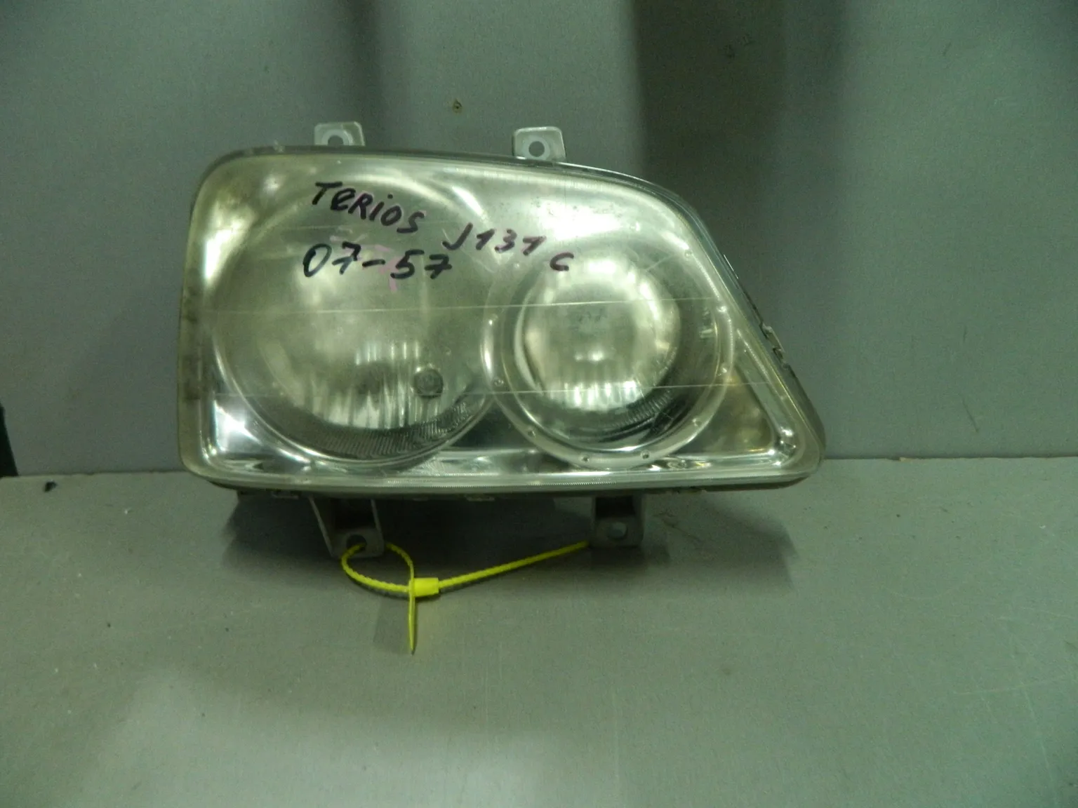 Фара DAIHATSU TERIOS KID J131G Перед Прав 0757 (Контрактный) 64492731