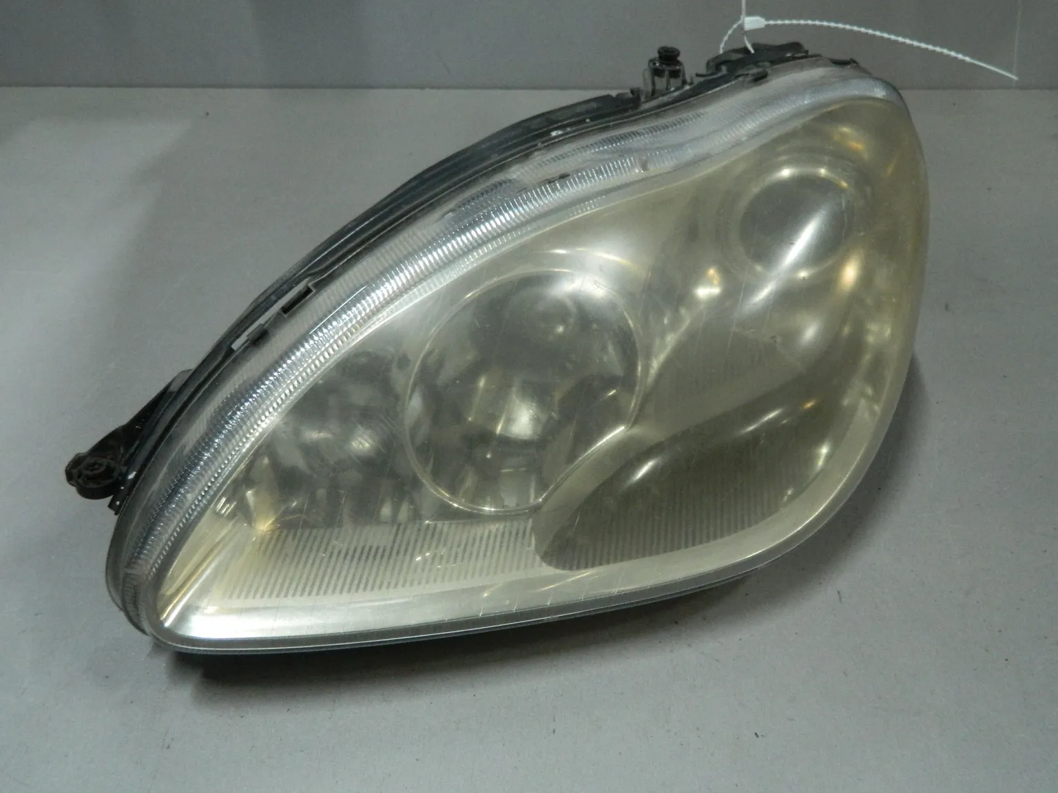 Фара MERCEDES-BENZ S-CLASS W220 Перед Лев (Контрактный) 68000773