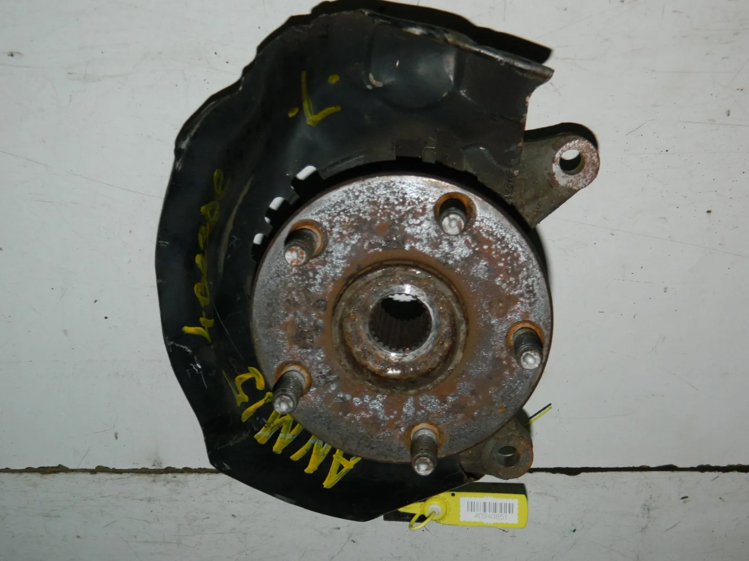 Ступица TOYOTA ISIS ANM15 Перед Прав (Контрактный) 40940851