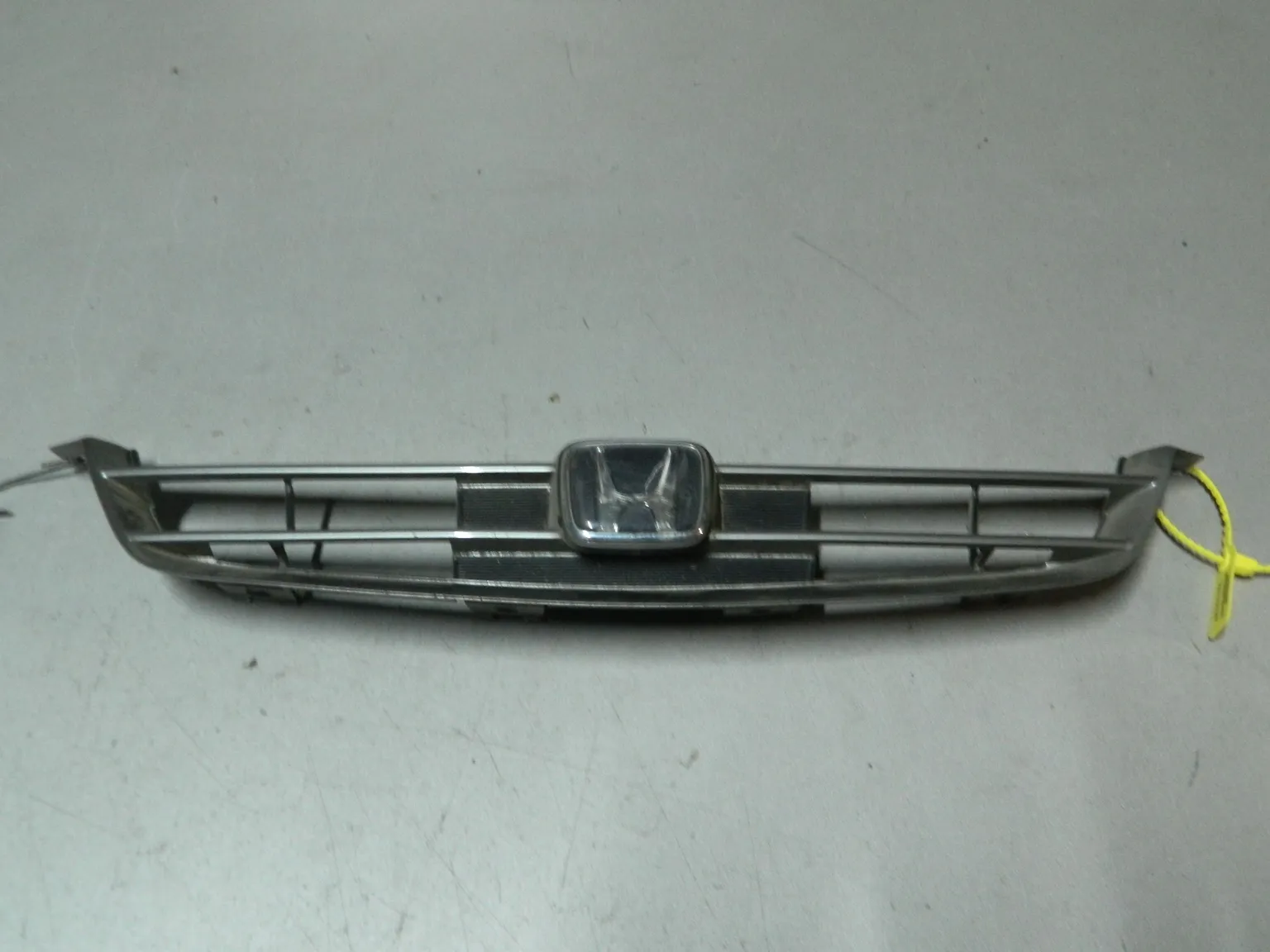 Решетка радиатора HONDA ACCORD CF4 (Контрактный) 79773029