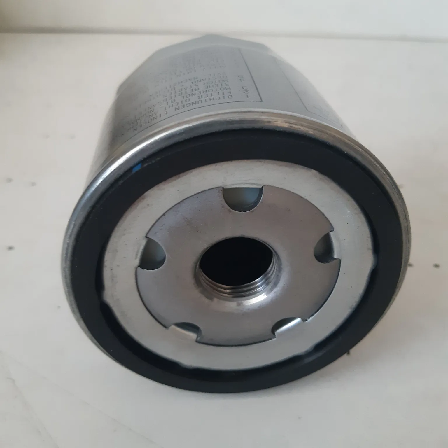 Фильтр масляный VAG 04E115561H AUDI A1 1,6 11-/A3 13-/A4 16-/A5 17-/Q3 12-/VW GOLF/TIGU