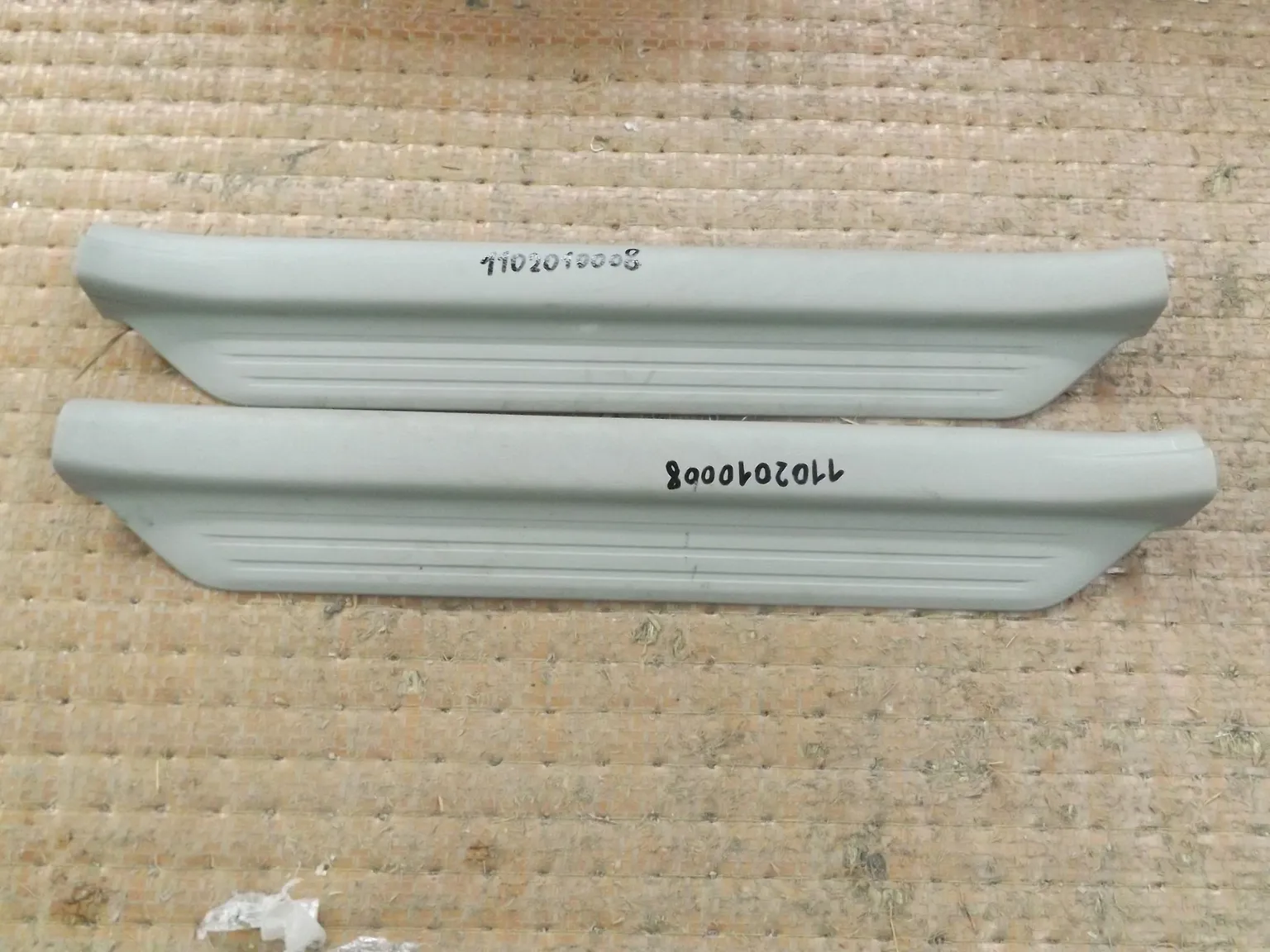 Накладка на порог внутренняя TOYOTA CAMRY ACV40 Перед Пара (Контрактный) 1102010008