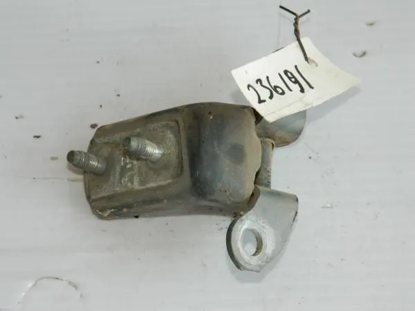 Петля двери TOYOTA CORONA ST191 3SFE Зад Лев (Б/У)