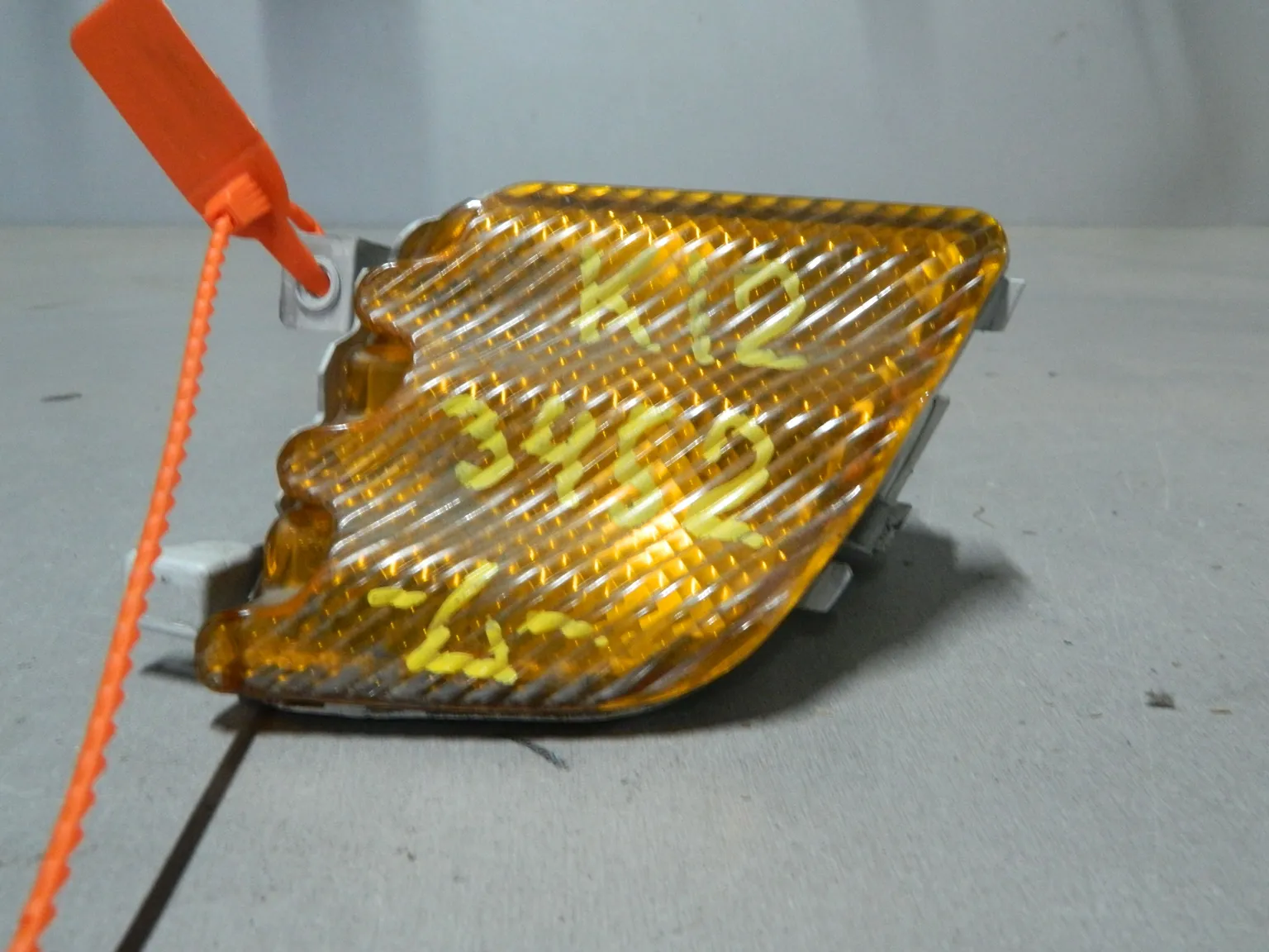 Габарит NISSAN MARCH AK12 Перед Лев 3452 (Контрактный) 72367073