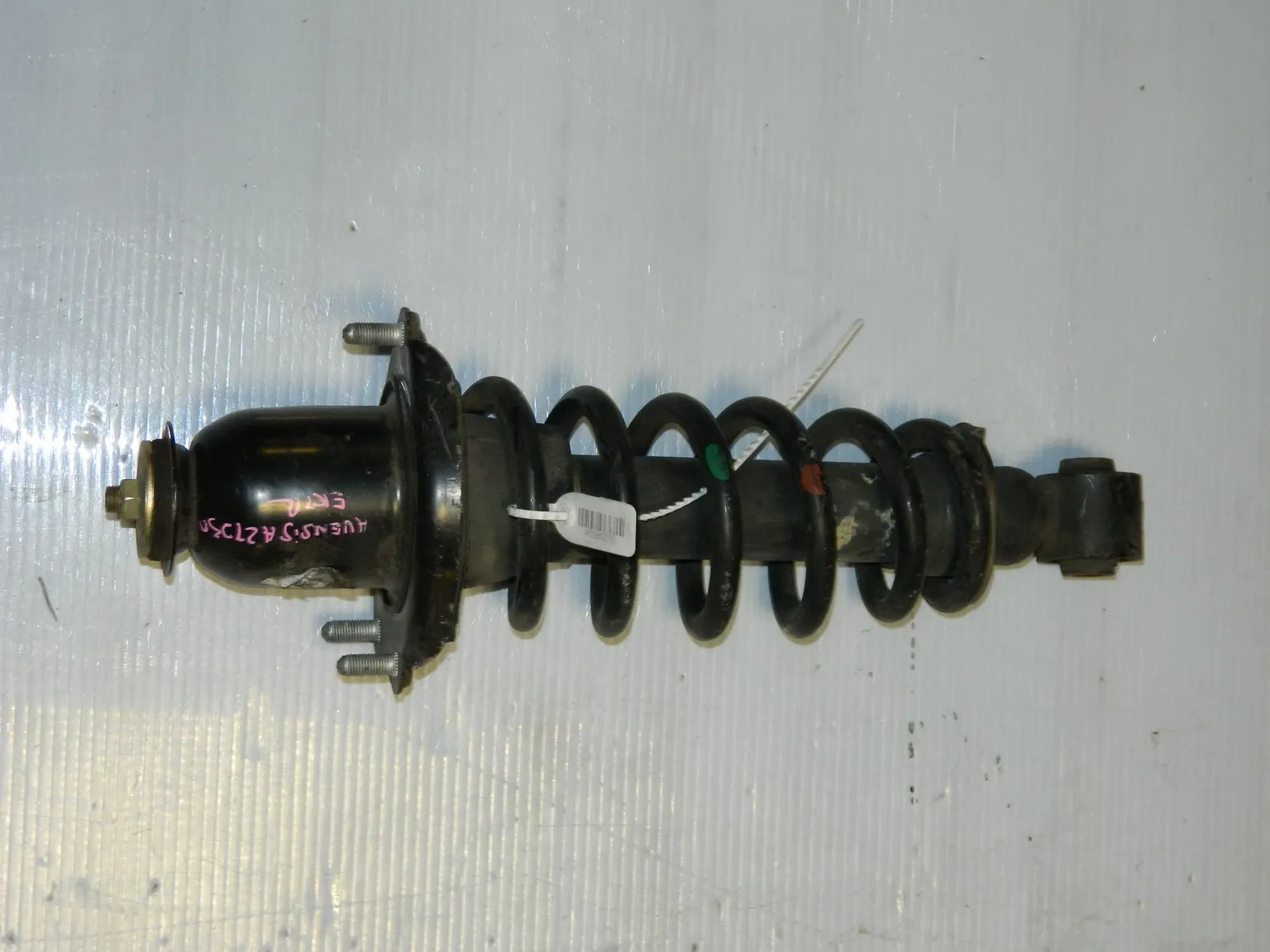 Стойка подвески TOYOTA AVENSIS AZT250 Зад (Контрактный) 45989270