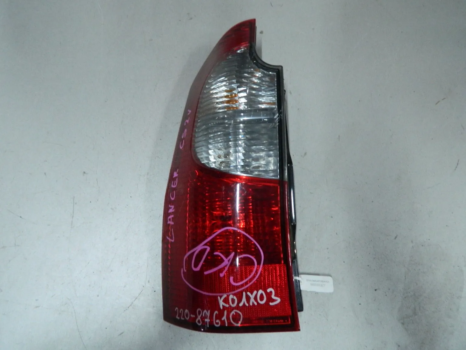 Фонарь MITSUBISHI LANCER CEDIA CS2V Зад Лев (Контрактный) 68000327