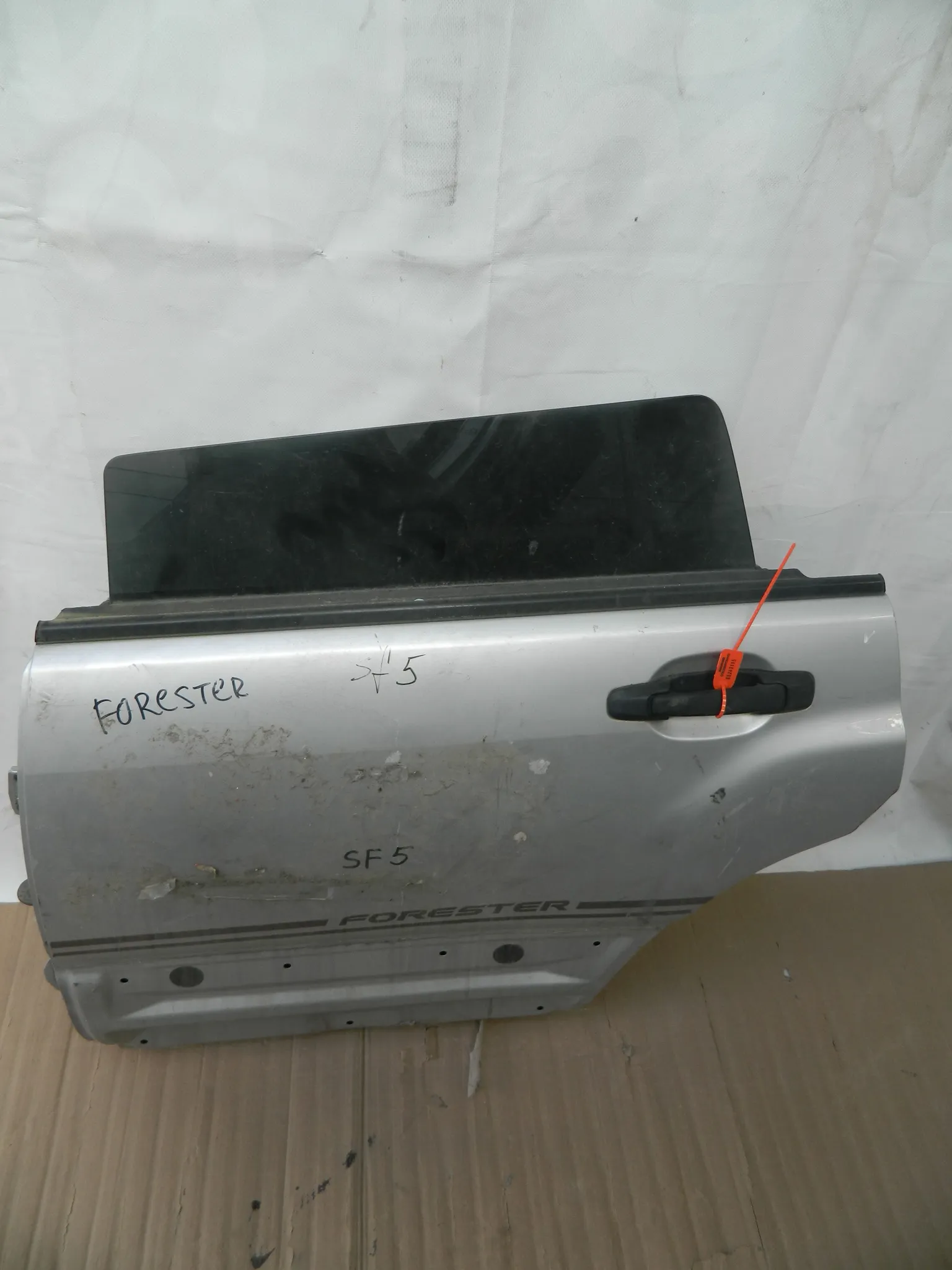 Дверь SUBARU FORESTER SF5 Зад Лев (Контрактный) 65243115