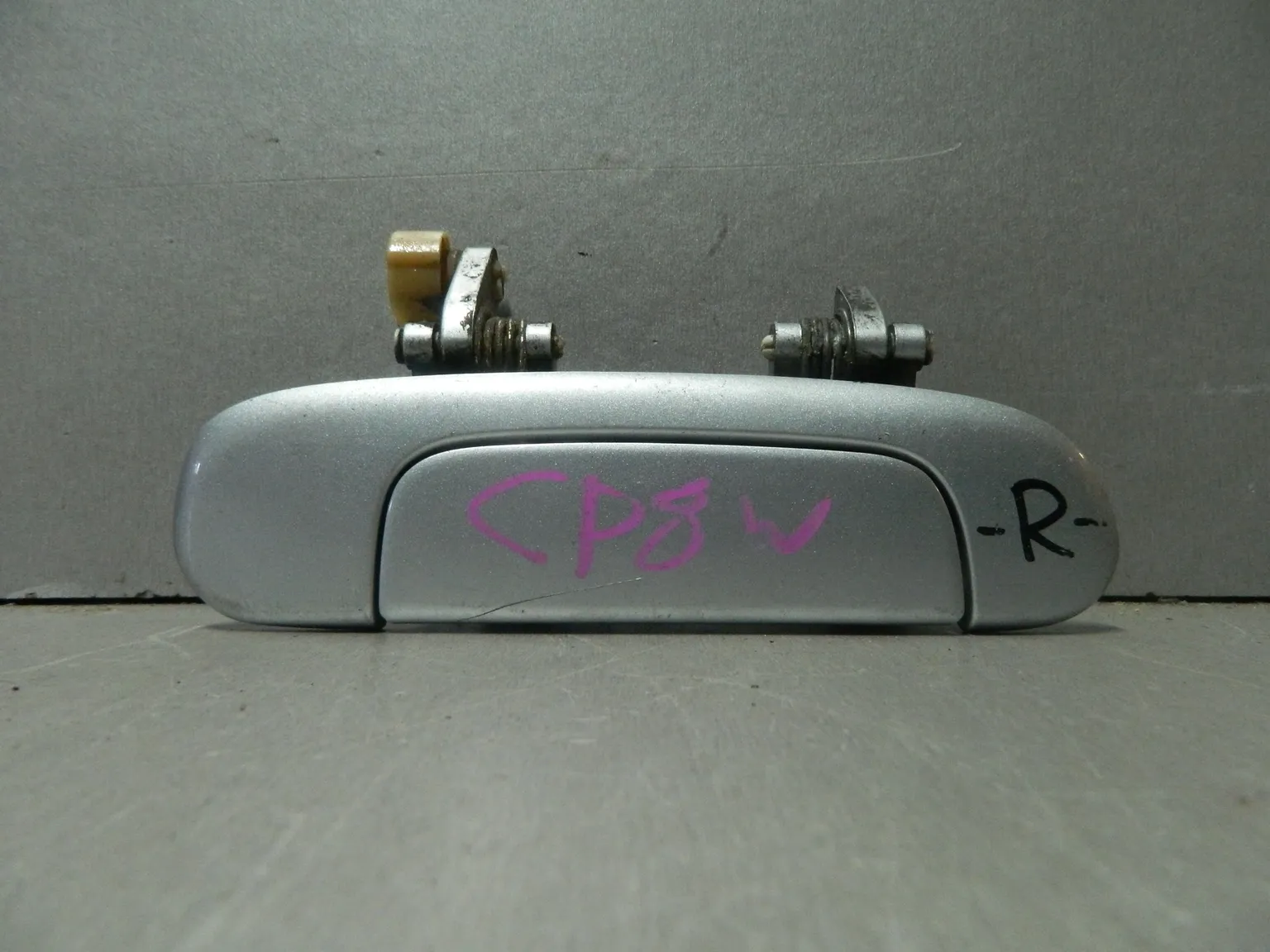 Ручка двери наружная MAZDA PREMACY CP8W Зад Прав (Контрактный) 81539953