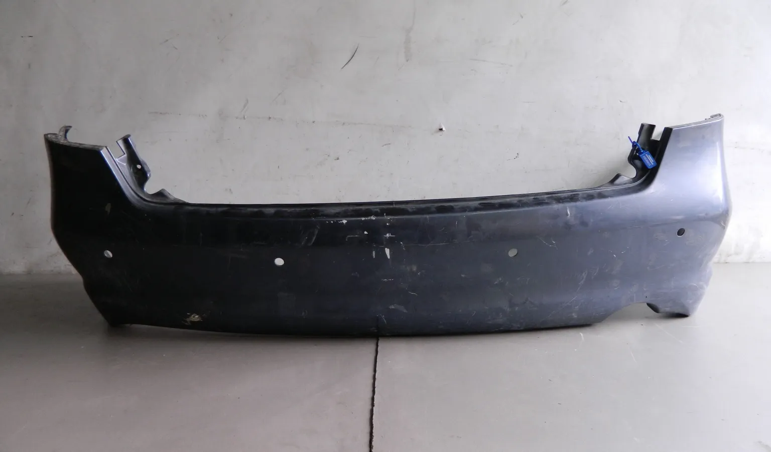 Бампер задний MITSUBISHI GRANDIS NA4W (Б/У) 69838814