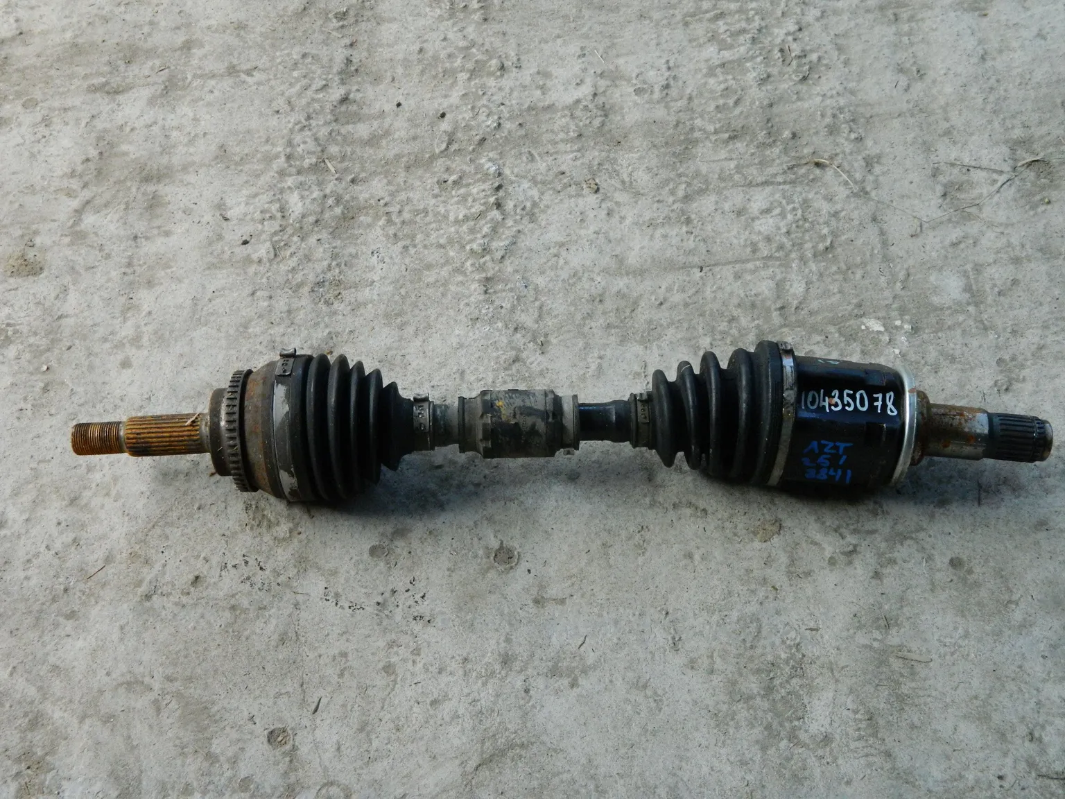 Привод TOYOTA AVENSIS AZT251 Перед Лев (Контрактный) 10435078