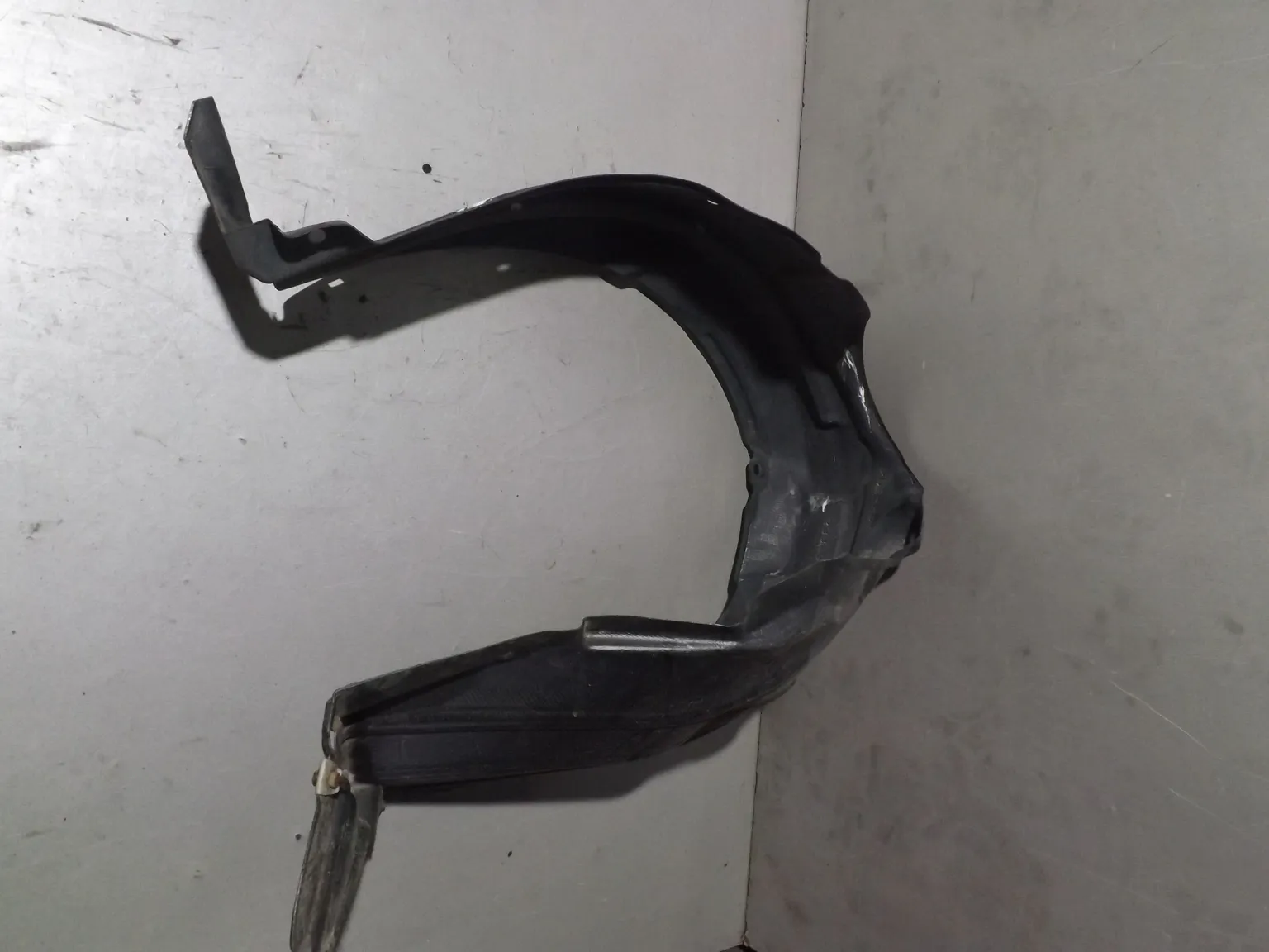 Подкрылок TOYOTA VITZ 90 Перед Лев (Контрактный) 94603363
