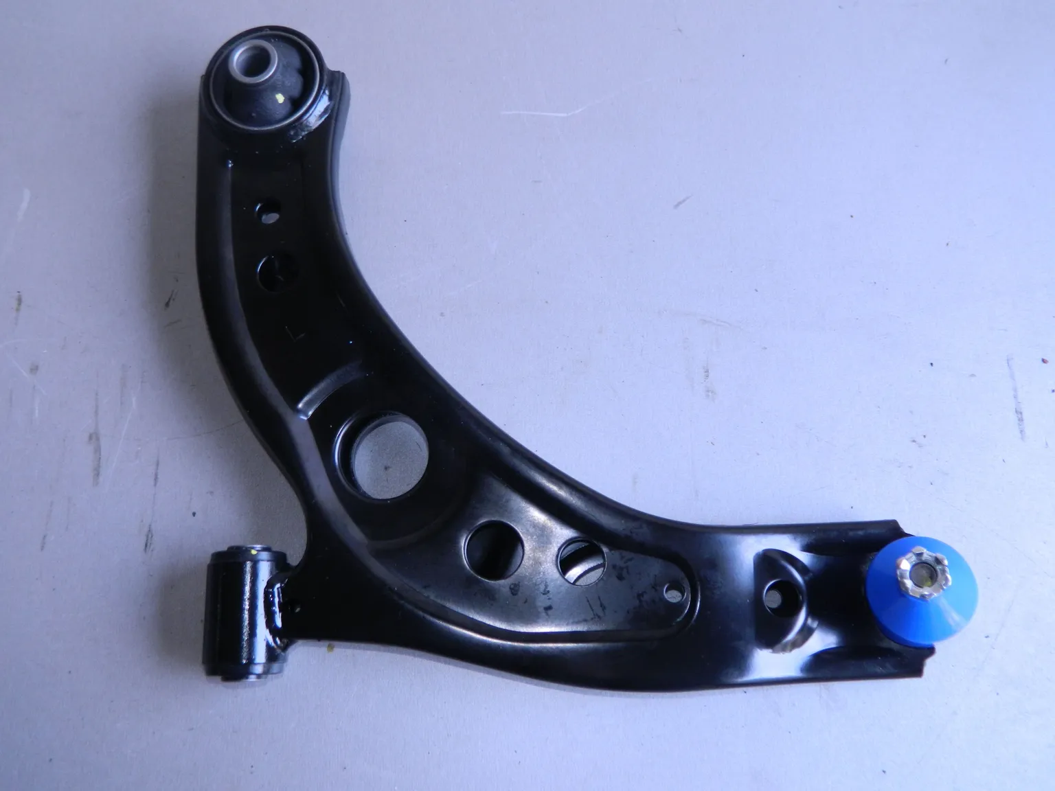 Рычаг GENERAL PARTS 48069B1070 TOYOTA PASSO KGC10/15