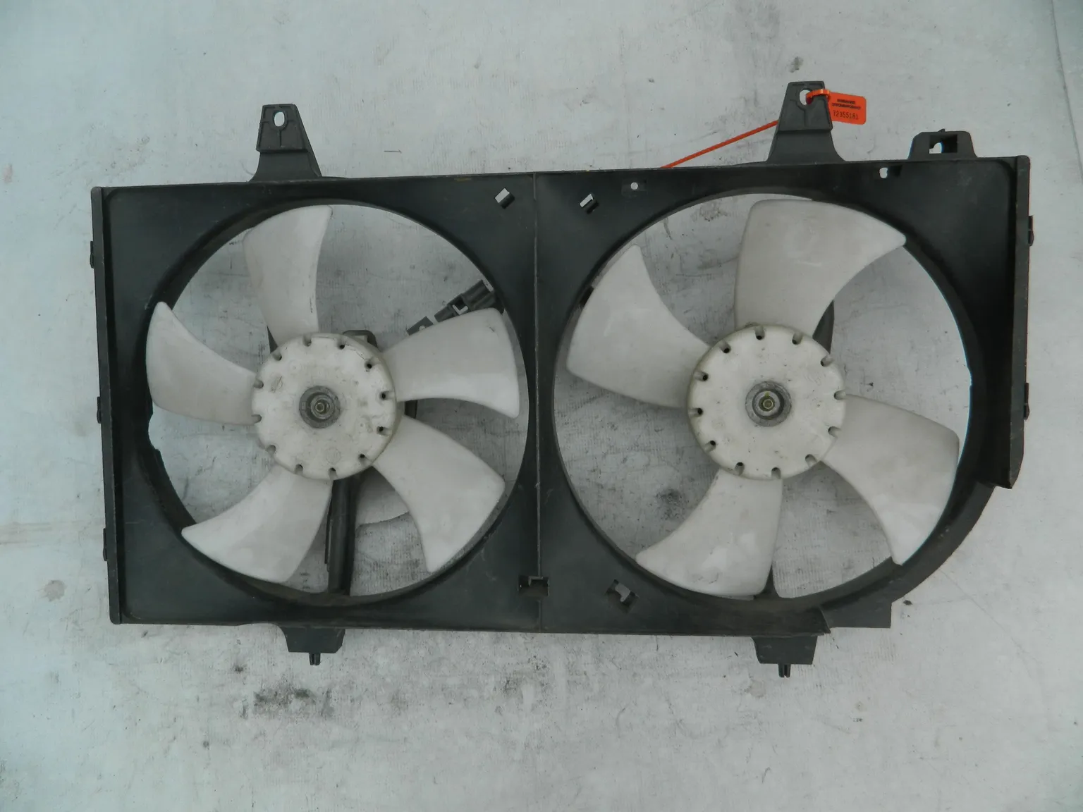 Диффузор радиатора NISSAN PRIMERA P11 (Контрактный) 72355161