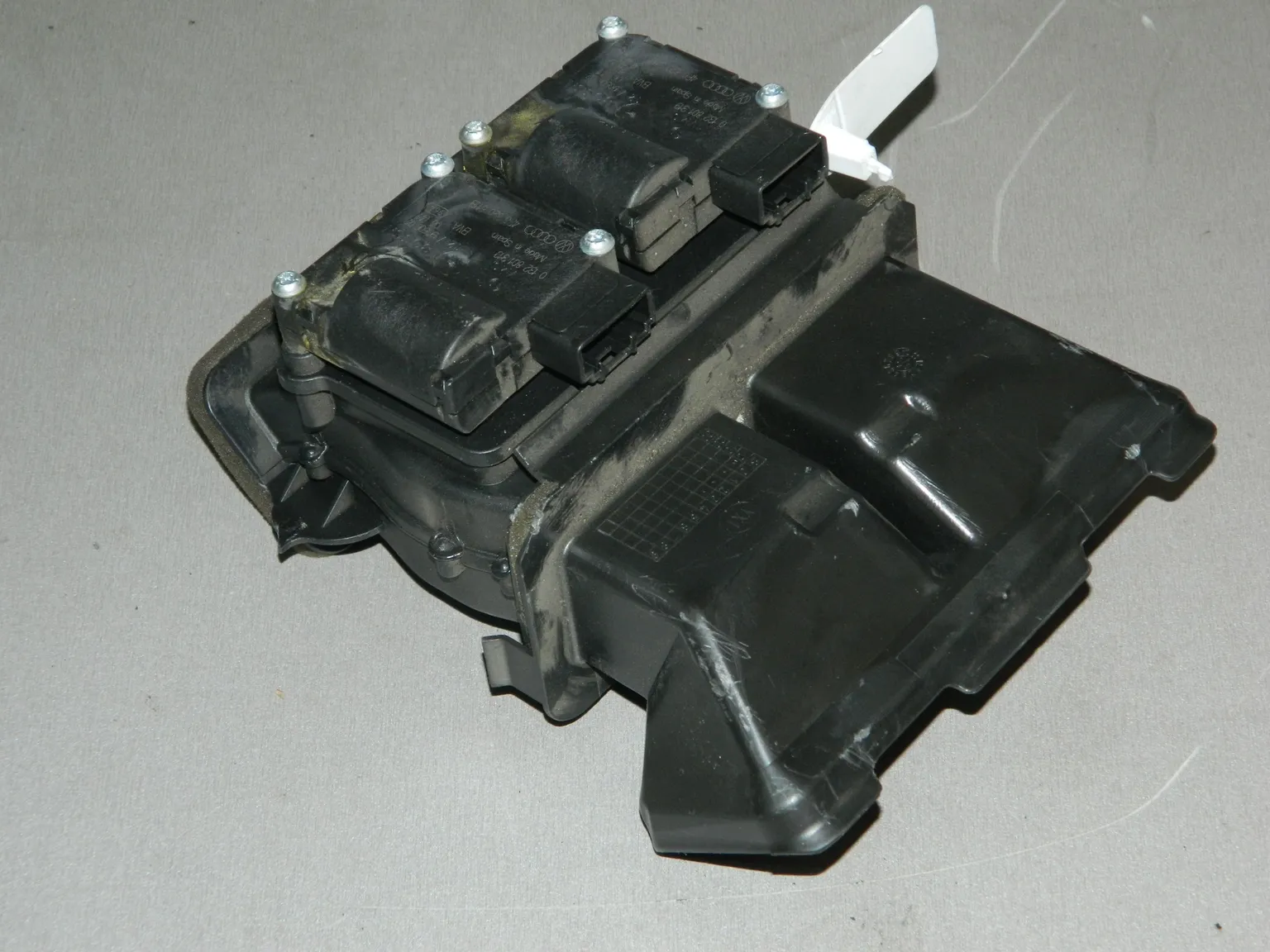 Воздуховод AUDI Q7 4L (Б/У) 35020598 4L0857042