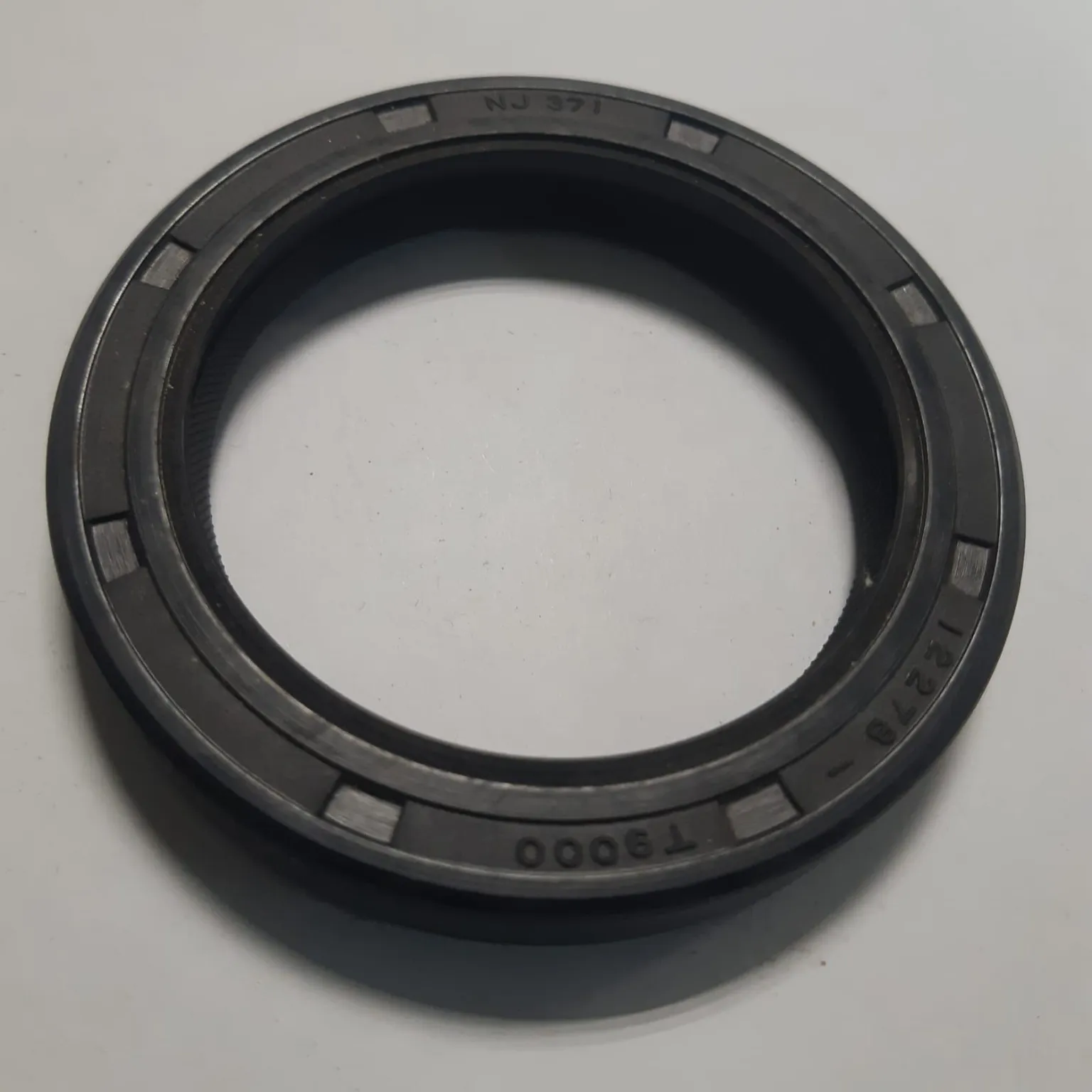 Сальник PAYEN NJ371 NISSAN Atlas,Civilian 62x85x12