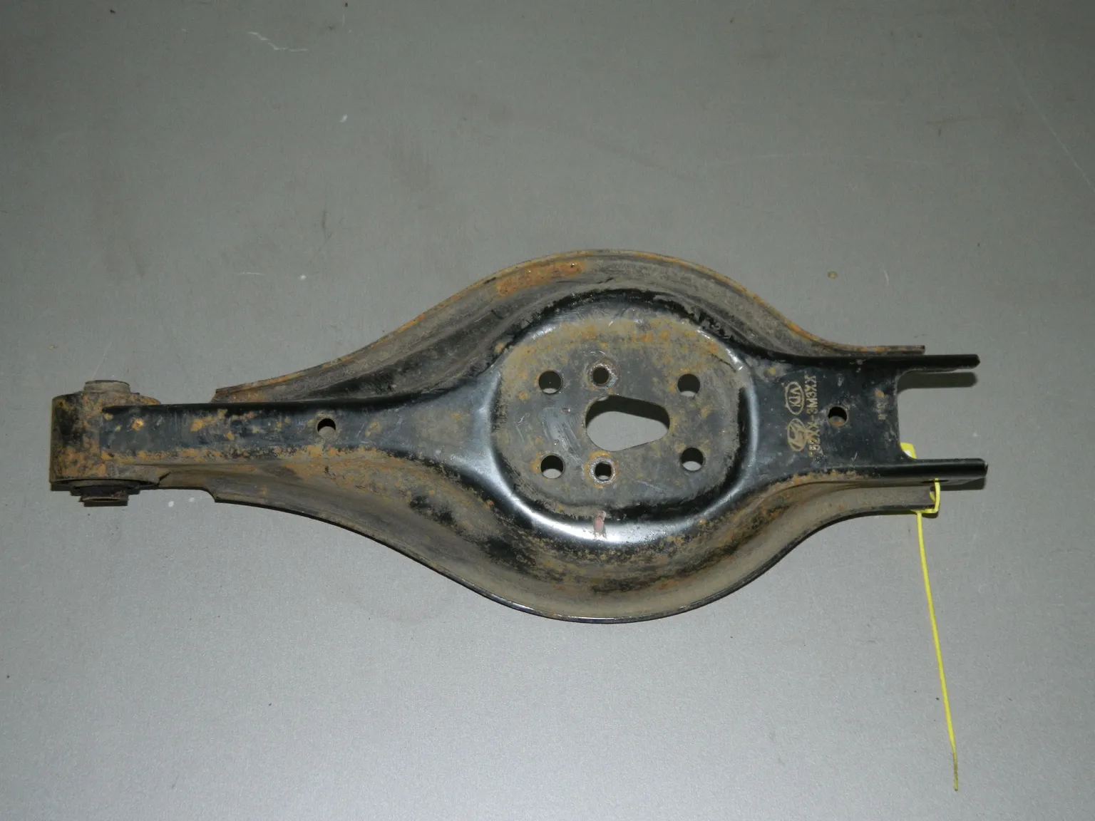 Рычаг подвески HYUNDAI EQUUS VI Зад Низ (Б/У) 40940377