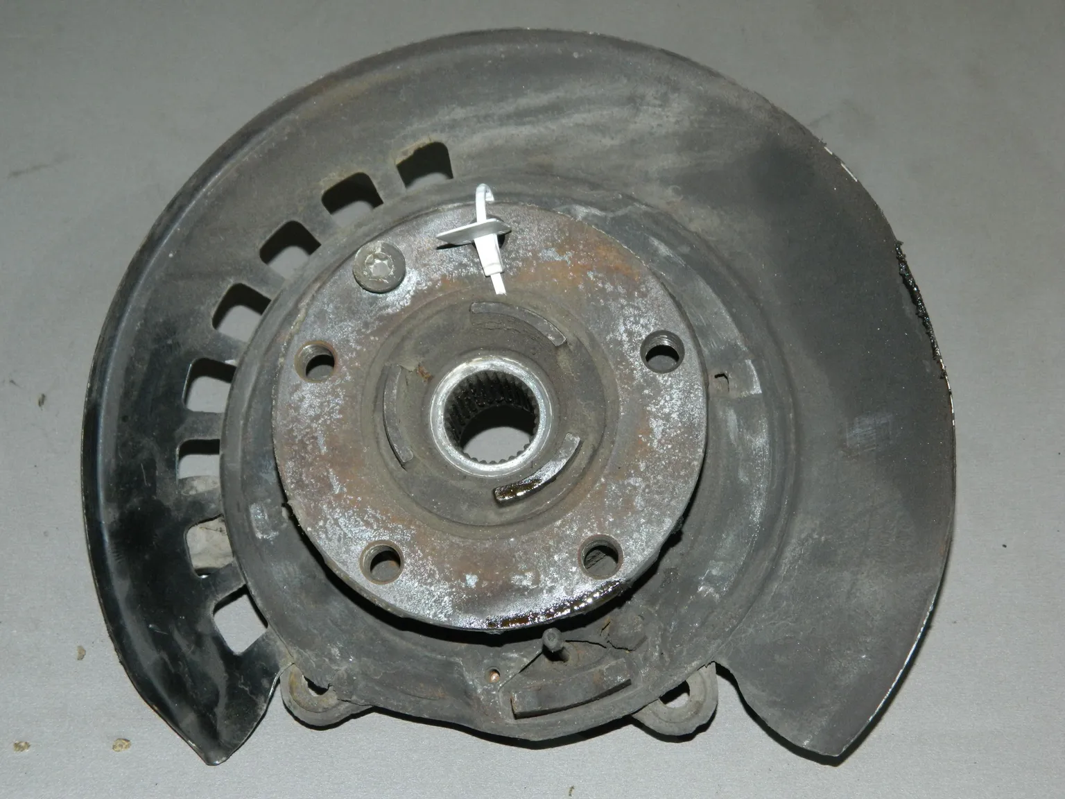 Ступица AUDI Q7 4L BAR Зад Лев (Б/У)