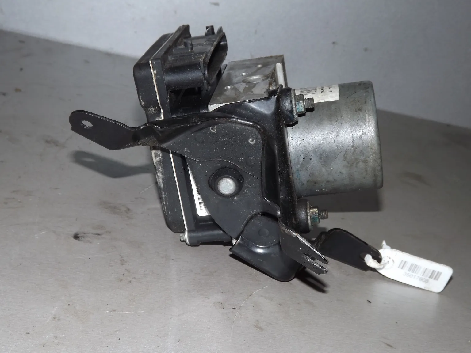 Блок ABS HONDA CR-V RE5 R20A (Контрактный) 35017608