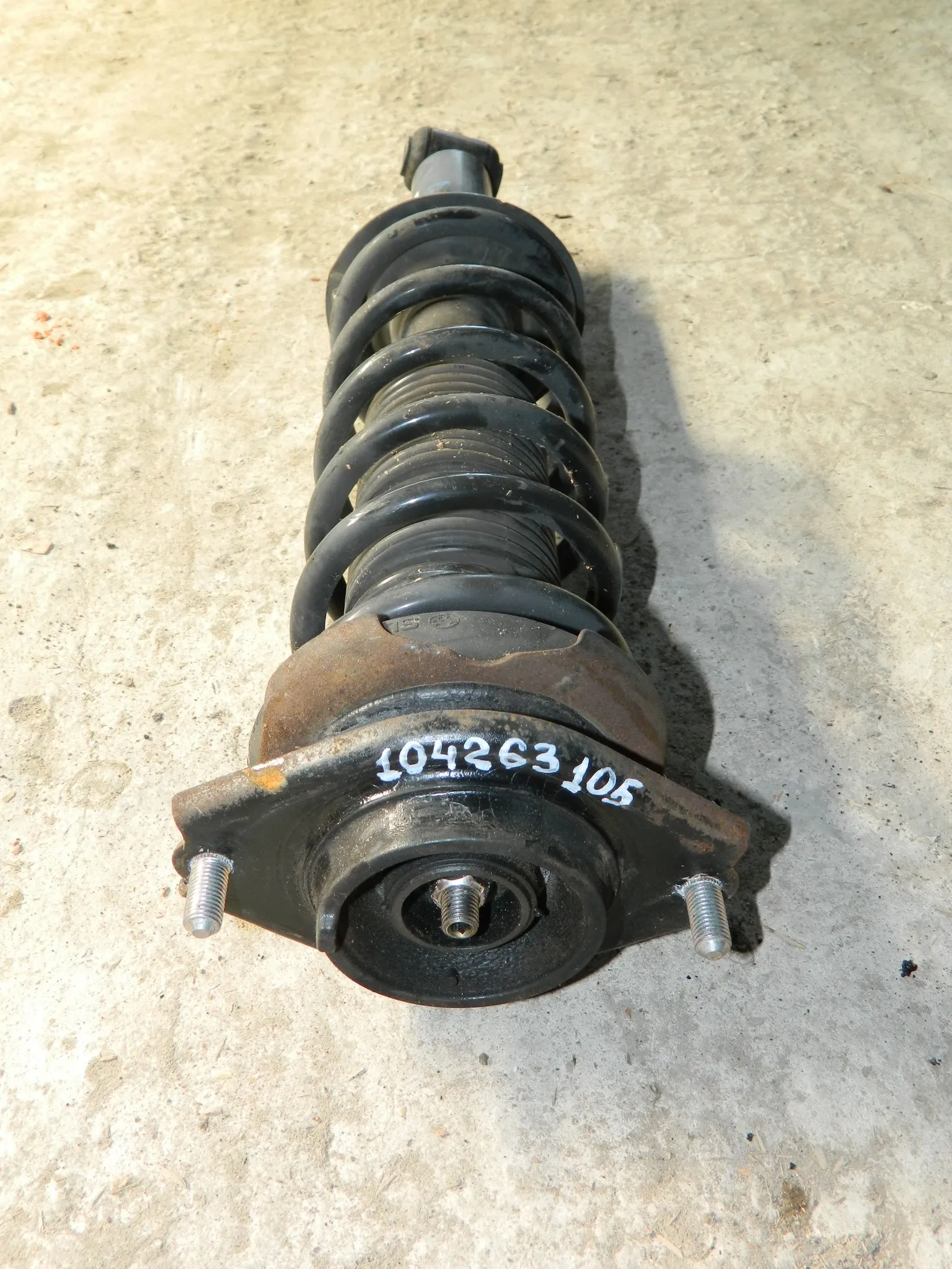 Стойка подвески SUBARU XV GP7 Зад (пара) (Контрактный) 104263105