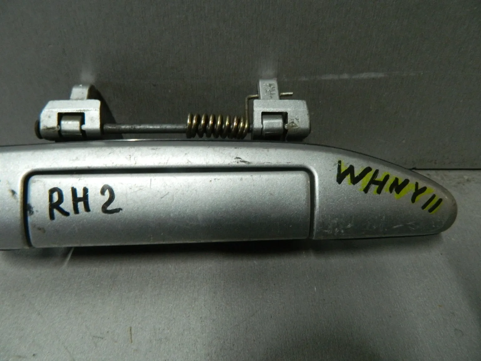 Ручка двери наружная NISSAN AD Y11 Прав (Контрактный) 81528030