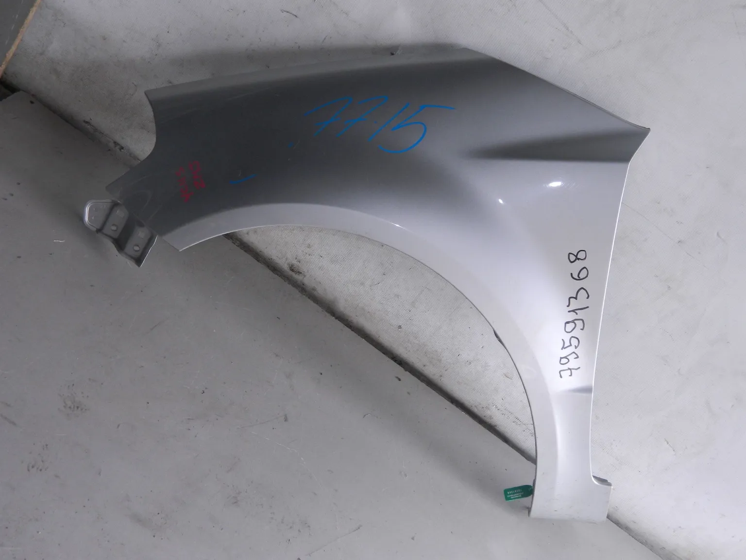 Крыло SUZUKI SX4 YA11S Перед Лев (Контрактный) 79591368