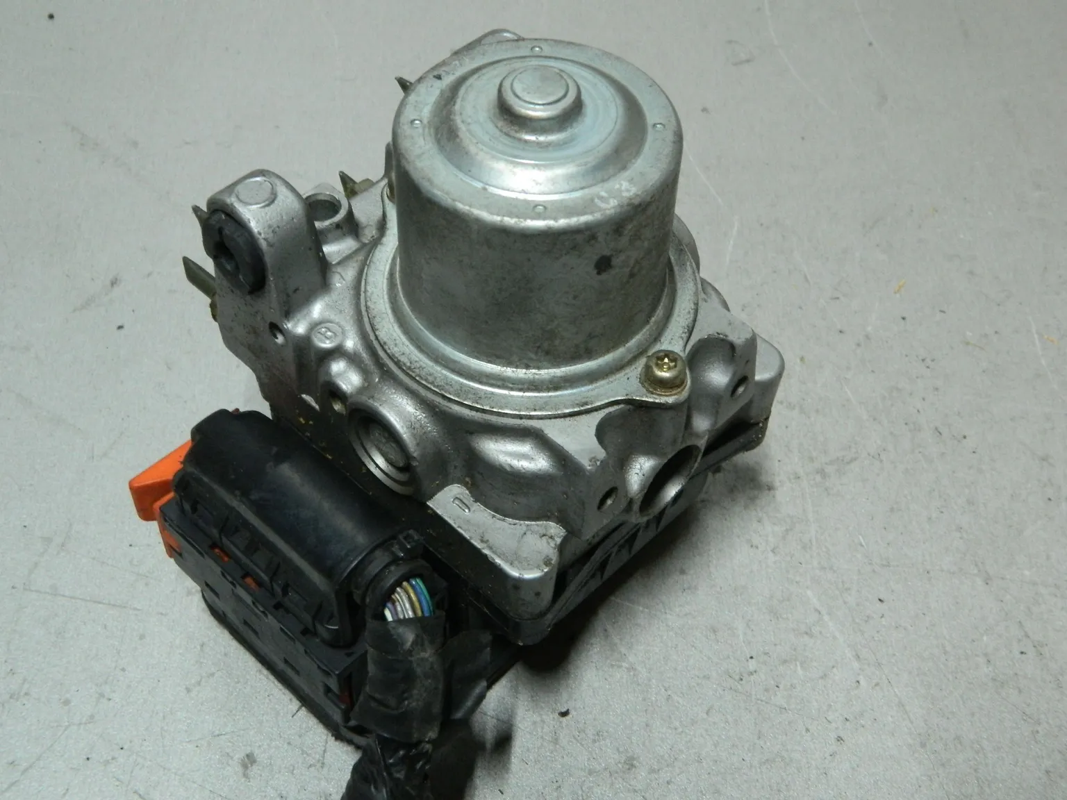 Блок ABS HONDA STREAM RN2 (Контрактный) 81532790