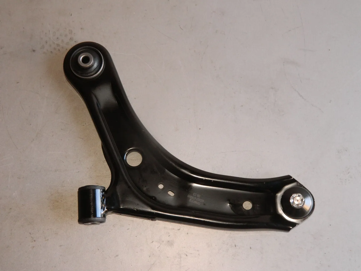 Рычаг GENERAL PARTS 4520261M00 SUZUKI SX4 2013- Перед Лев