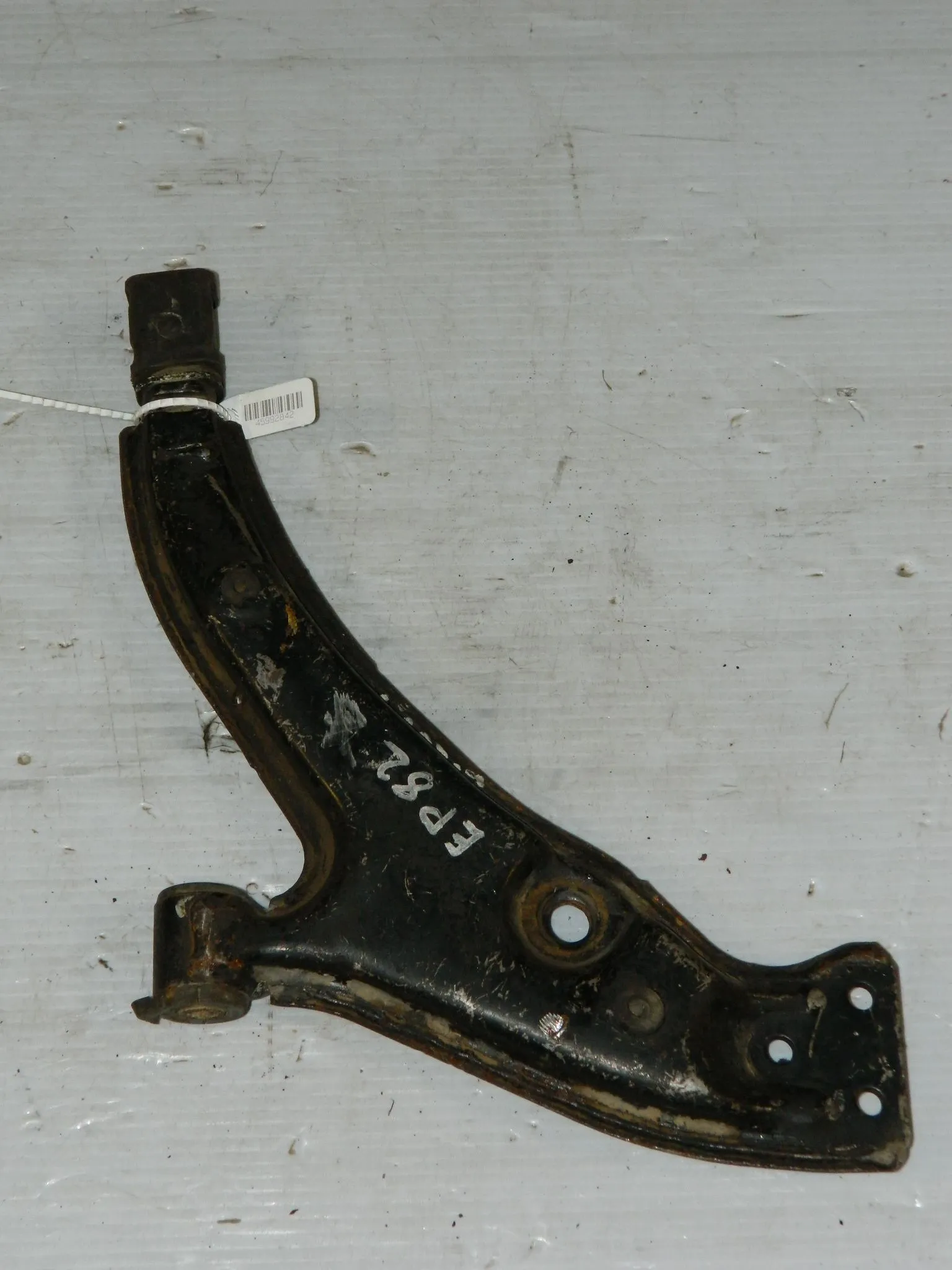 Рычаг подвески TOYOTA STARLET EP82 Перед Лев (Контрактный)