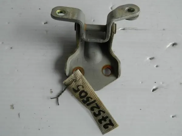 Петля двери MAZDA DEMIO DW3W Перед Лев (Контрактный) 27521505