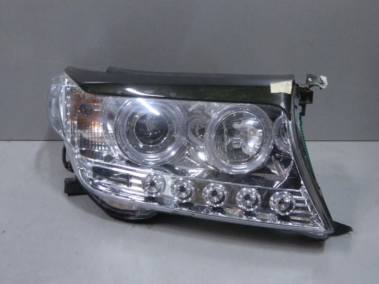 Фара TOYOTA LAND CRUISER UZJ200 Перед Прав (Б/У) 81530917