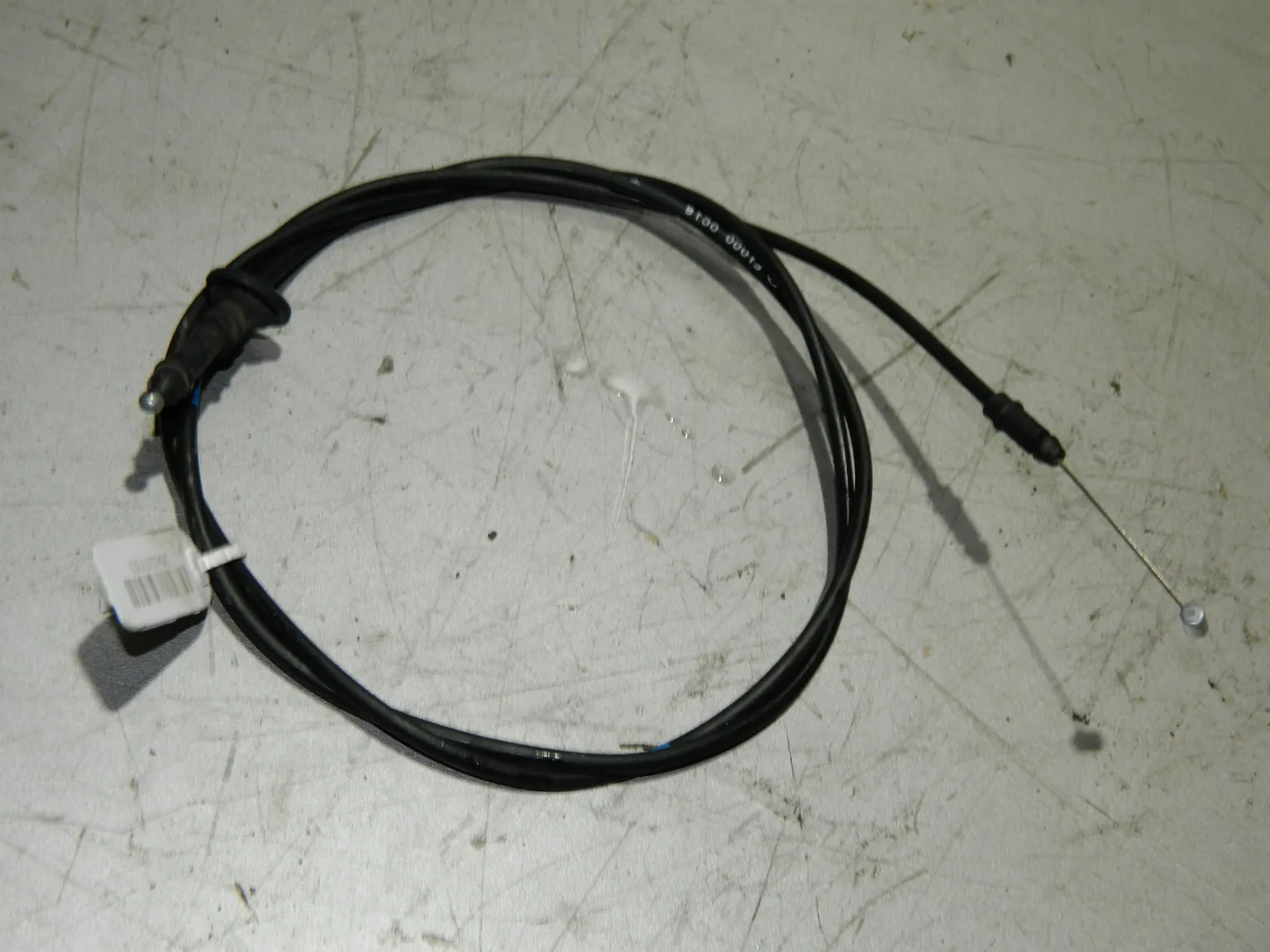 Трос лючка бензобака Kia Sportage QL (Б/У)