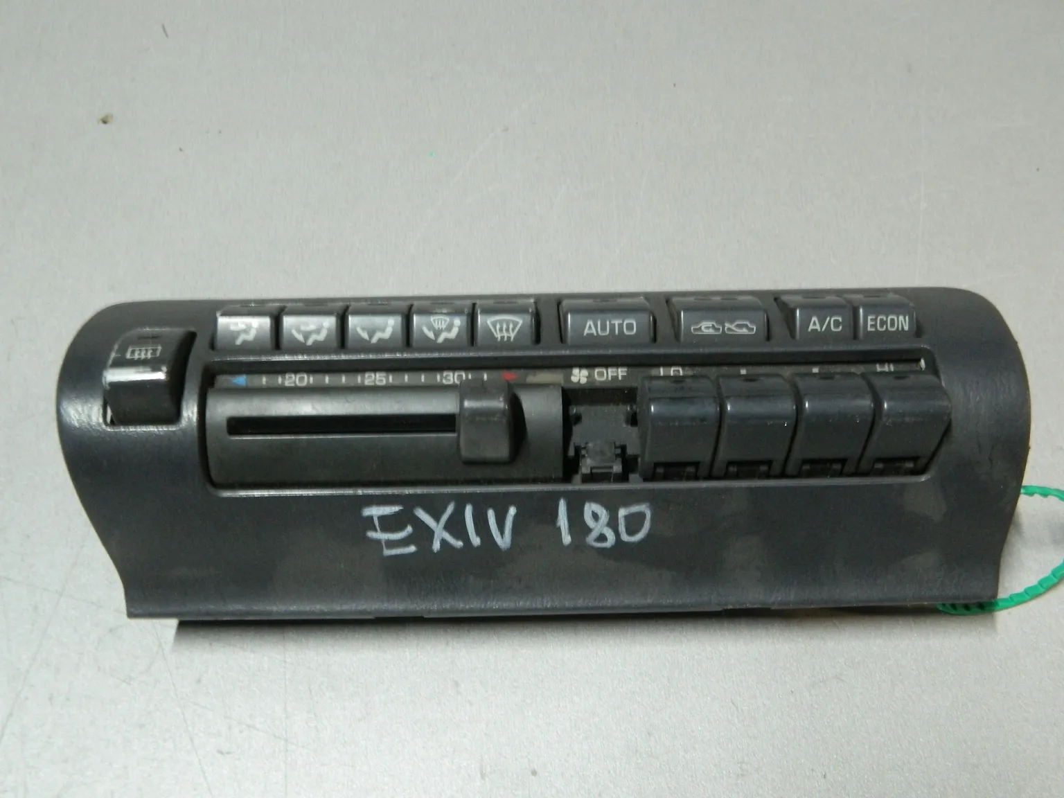 Блок управления климат-контролем TOYOTA CORONA EXIV ST180 (Контрактный) 81540482