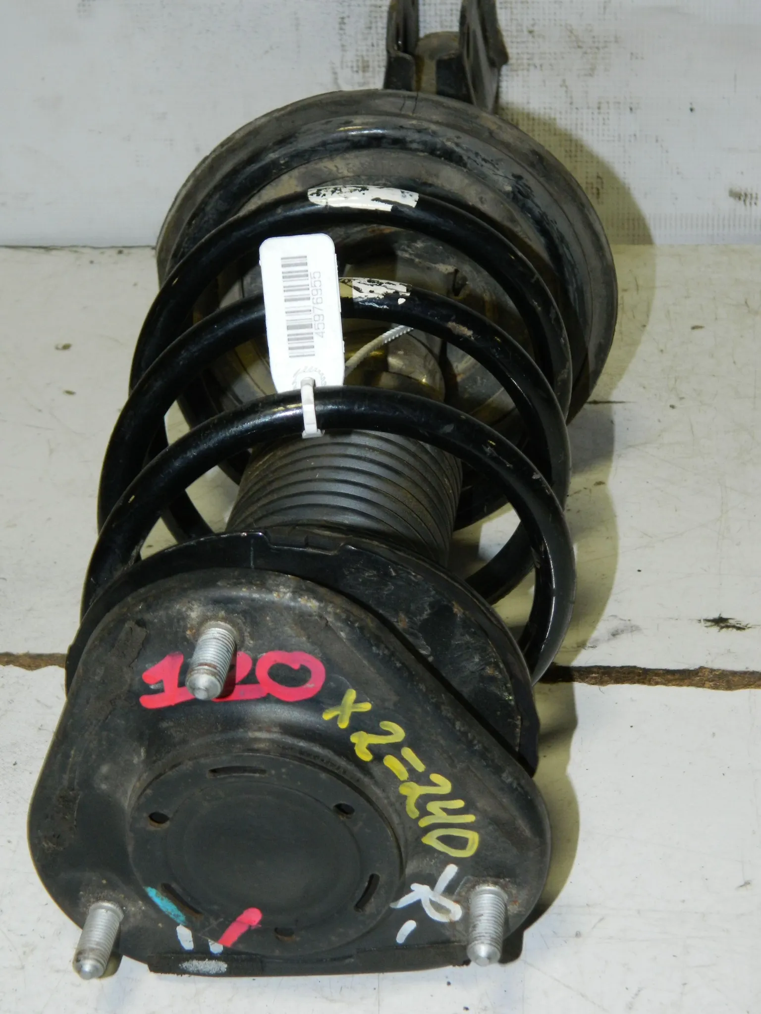 Стойка подвески TOYOTA PREMIO ZZT240 Перед Лев (Контрактный) 45976955