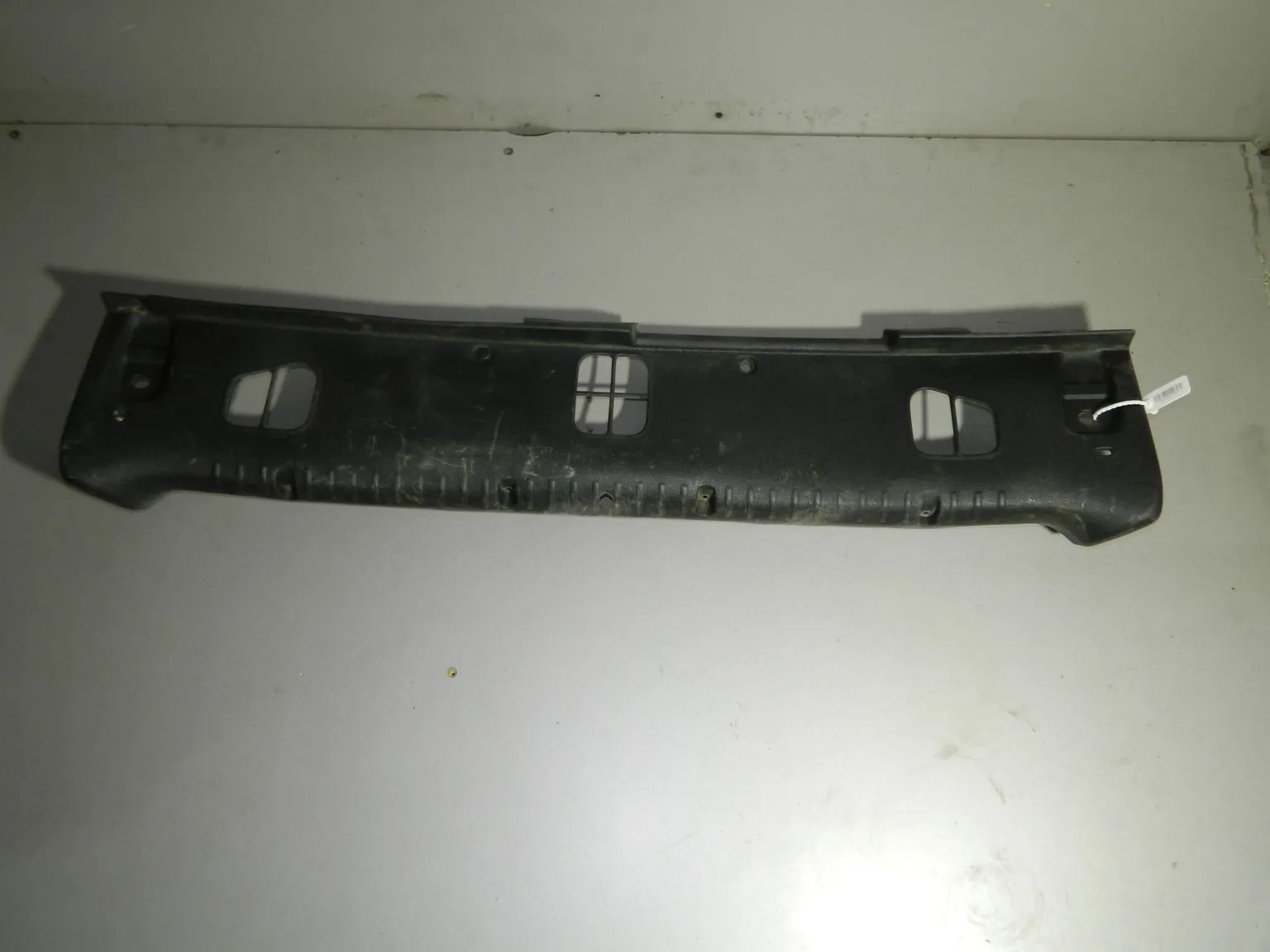 Накладка замка багажника Renault Clio II (Б/У)