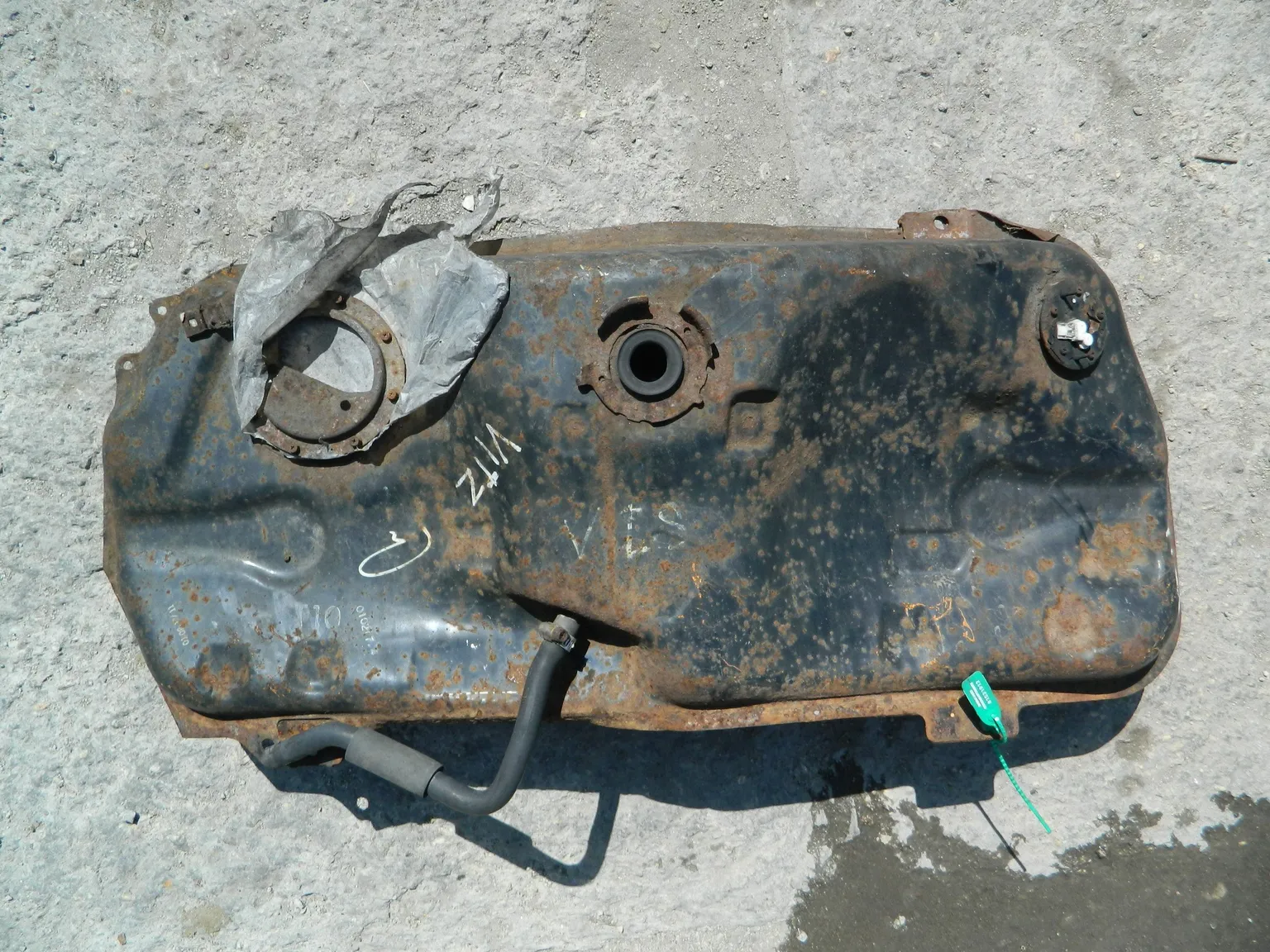 Бак топливный TOYOTA VITZ NCP15 (Контрактный) 81531912