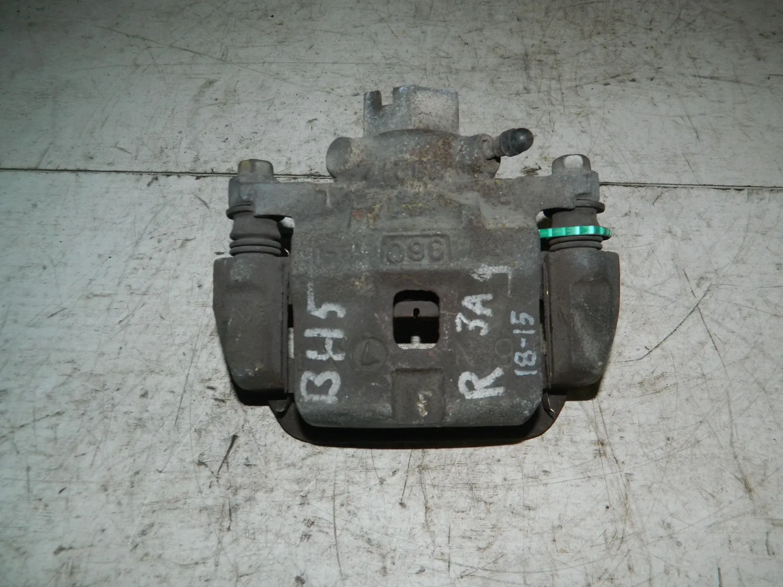 Суппорт SUBARU LEGACY BH5 Зад Прав (Контрактный) 81540193