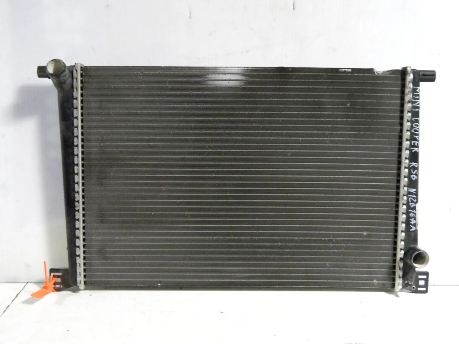 Радиатор ДВС MINI HATCH R56 (Контрактный) 65243918
