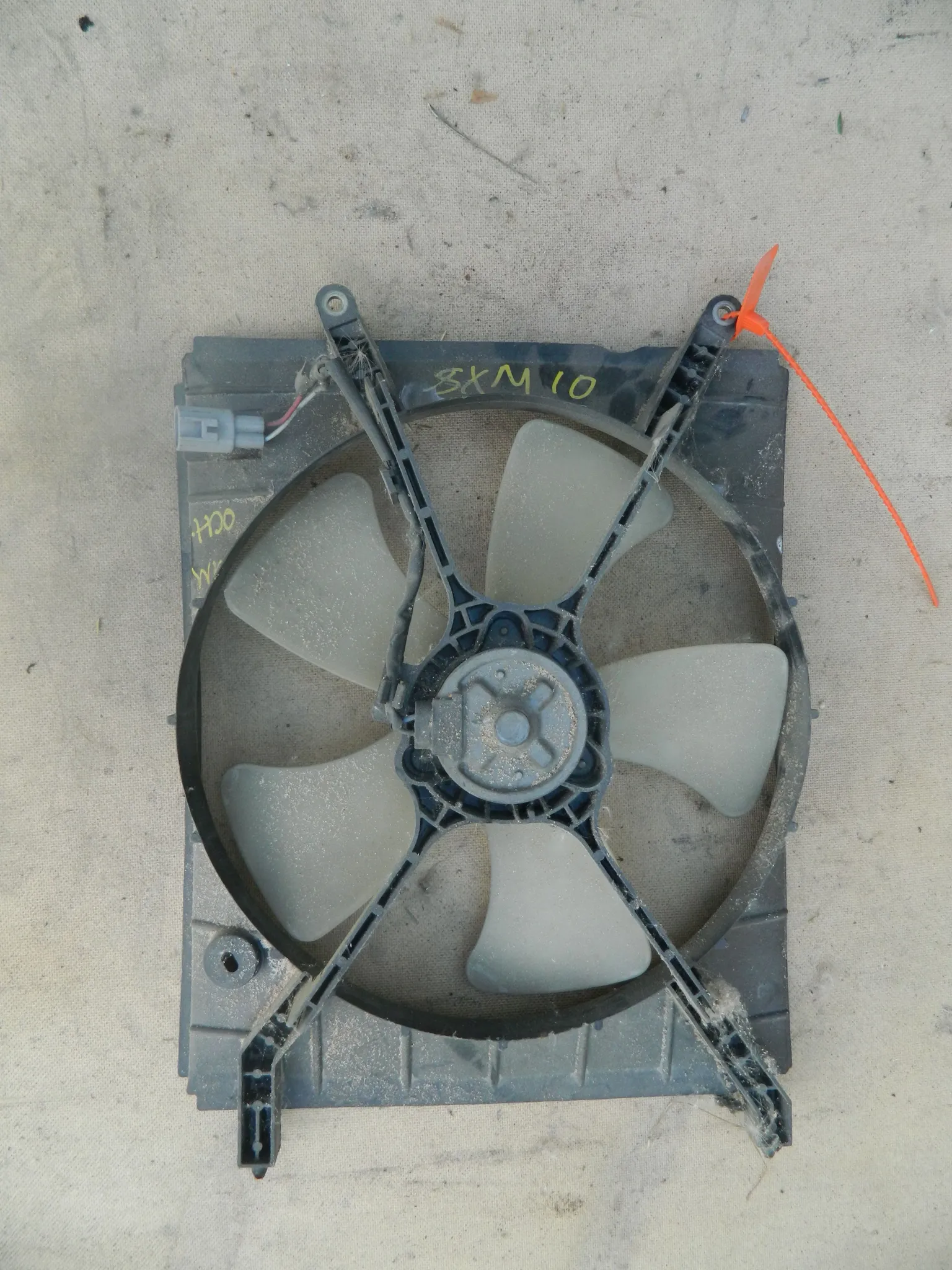 Диффузор радиатора TOYOTA IPSUM SXM10 (Контрактный) 65243191