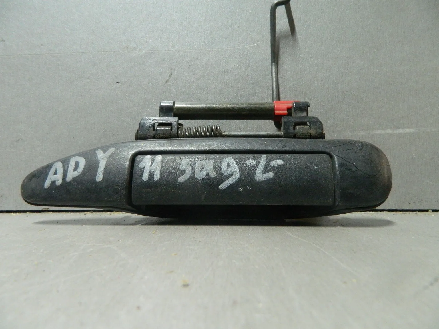 Ручка двери наружная NISSAN AD Y11 Лев (Контрактный) 81539874