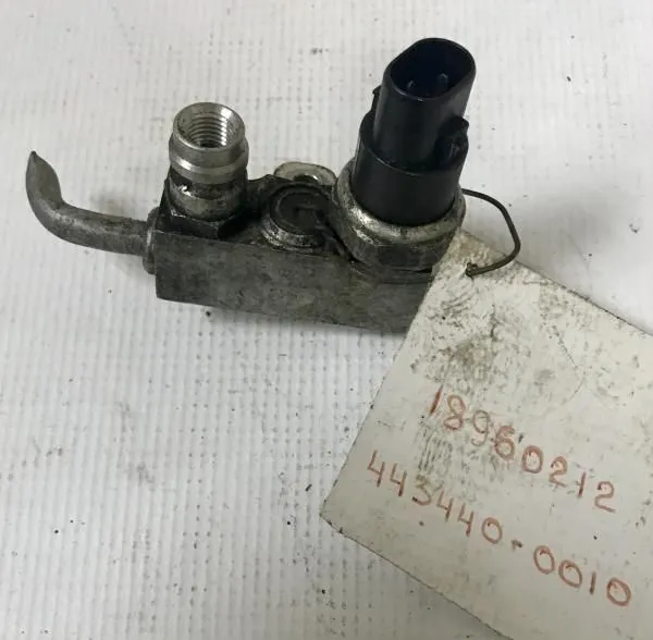 Датчик давления кондиционера TOYOTA SPRINTER CARIB AE115G (Контрактный) 4434400010