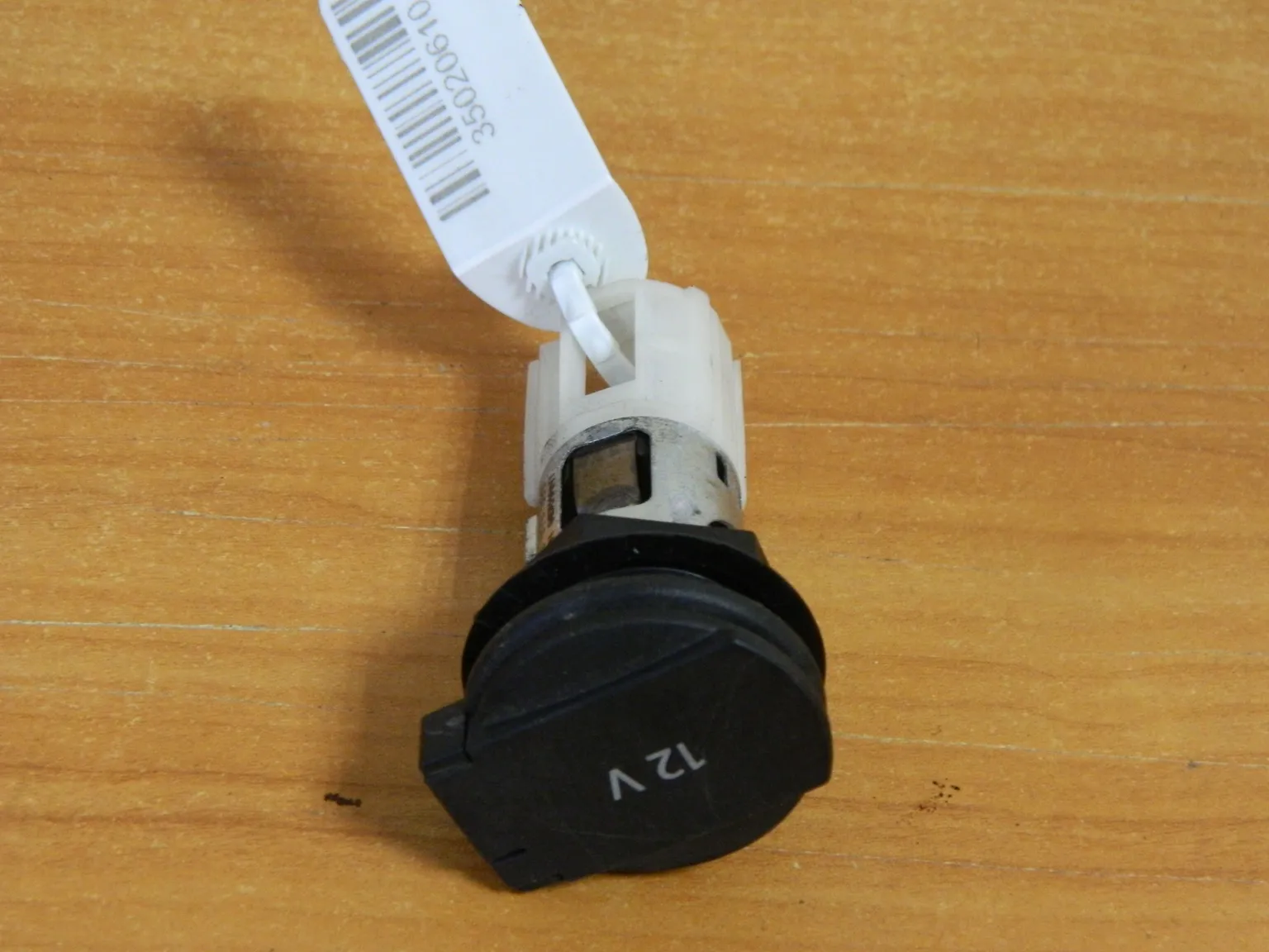 Розетка AUDI Q7 4L BAR (Б/У) 35020610 8E0919309