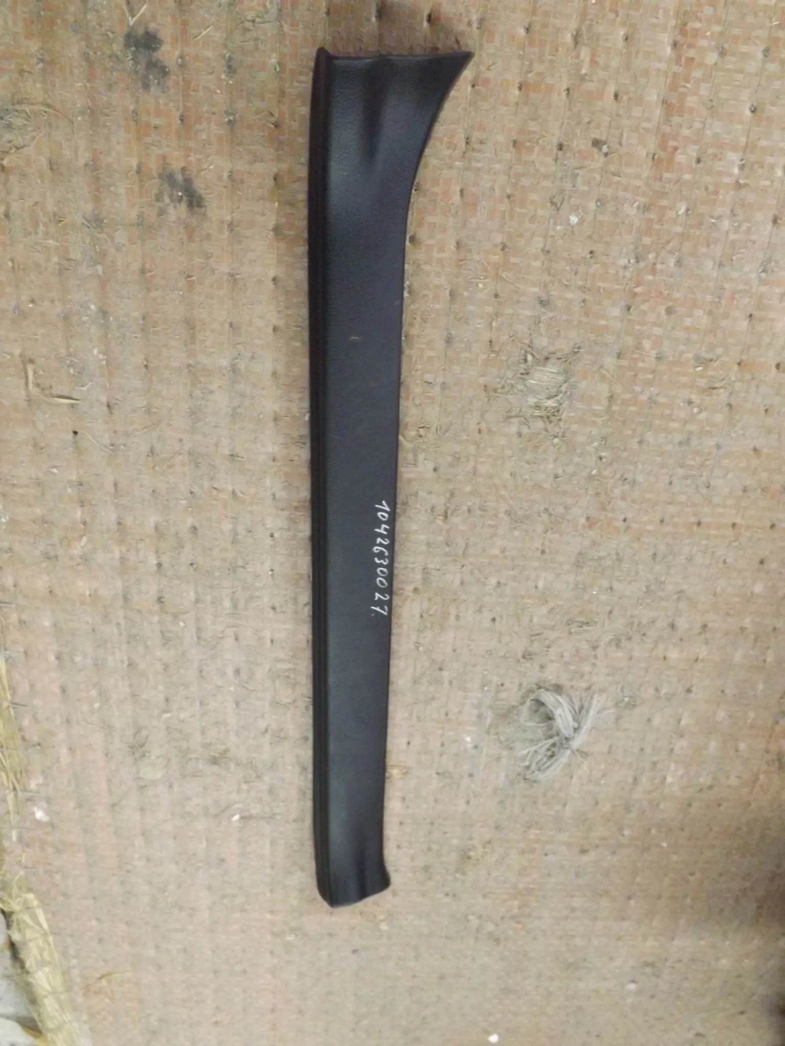 Накладка на порог SUBARU XV GP7 Перед Лев (Контрактный) 1042630027