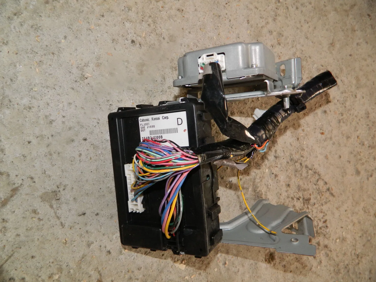 Блок управления NISSAN X-TRAIL T31 (Контрактный) 1102640252