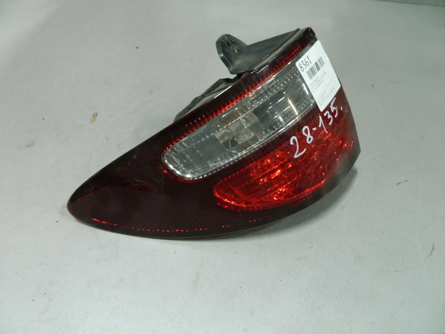 Фонарь TOYOTA ESTIMA ACR30W Зад Лев 28135 (Контрактный) 64492473