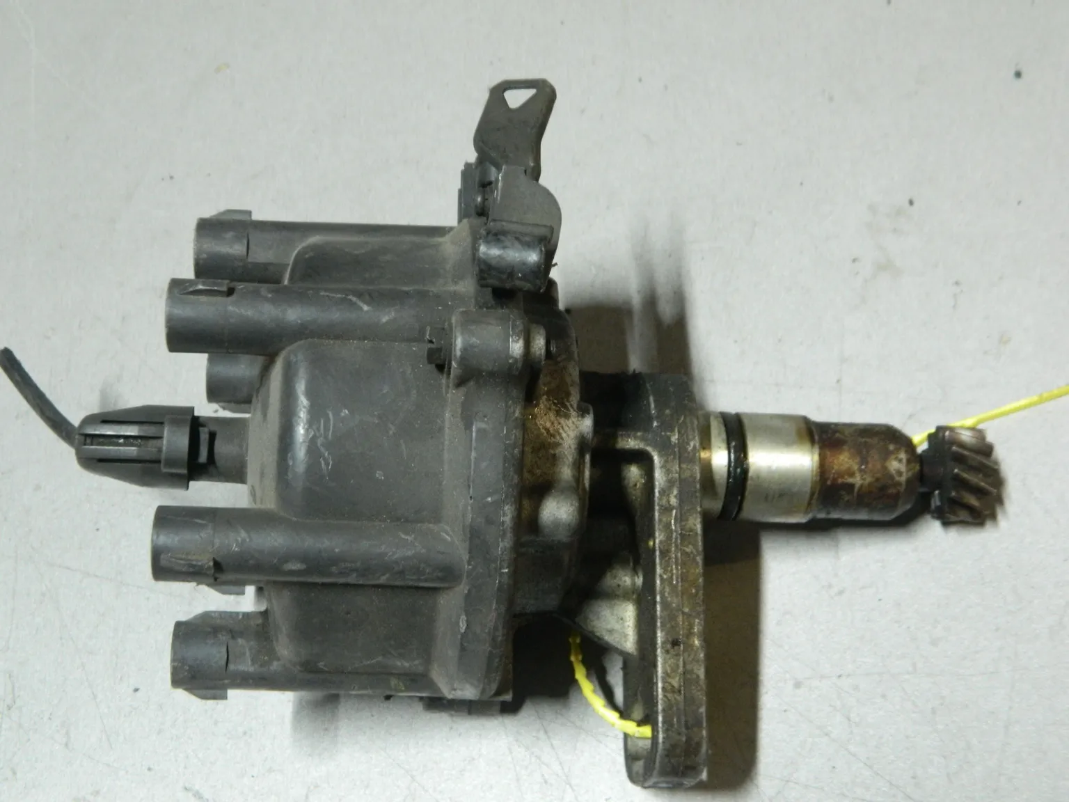 Трамблер TOYOTA 1GFE (Контрактный) 79773808